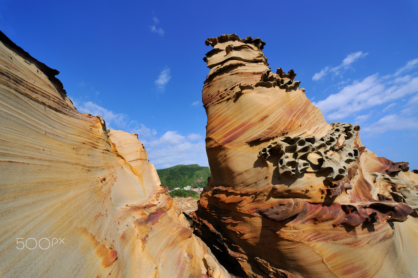 Nikon AF Nikkor 14mm F2.8D ED sample photo. 山,岩石,海,海邊,海岸 photography