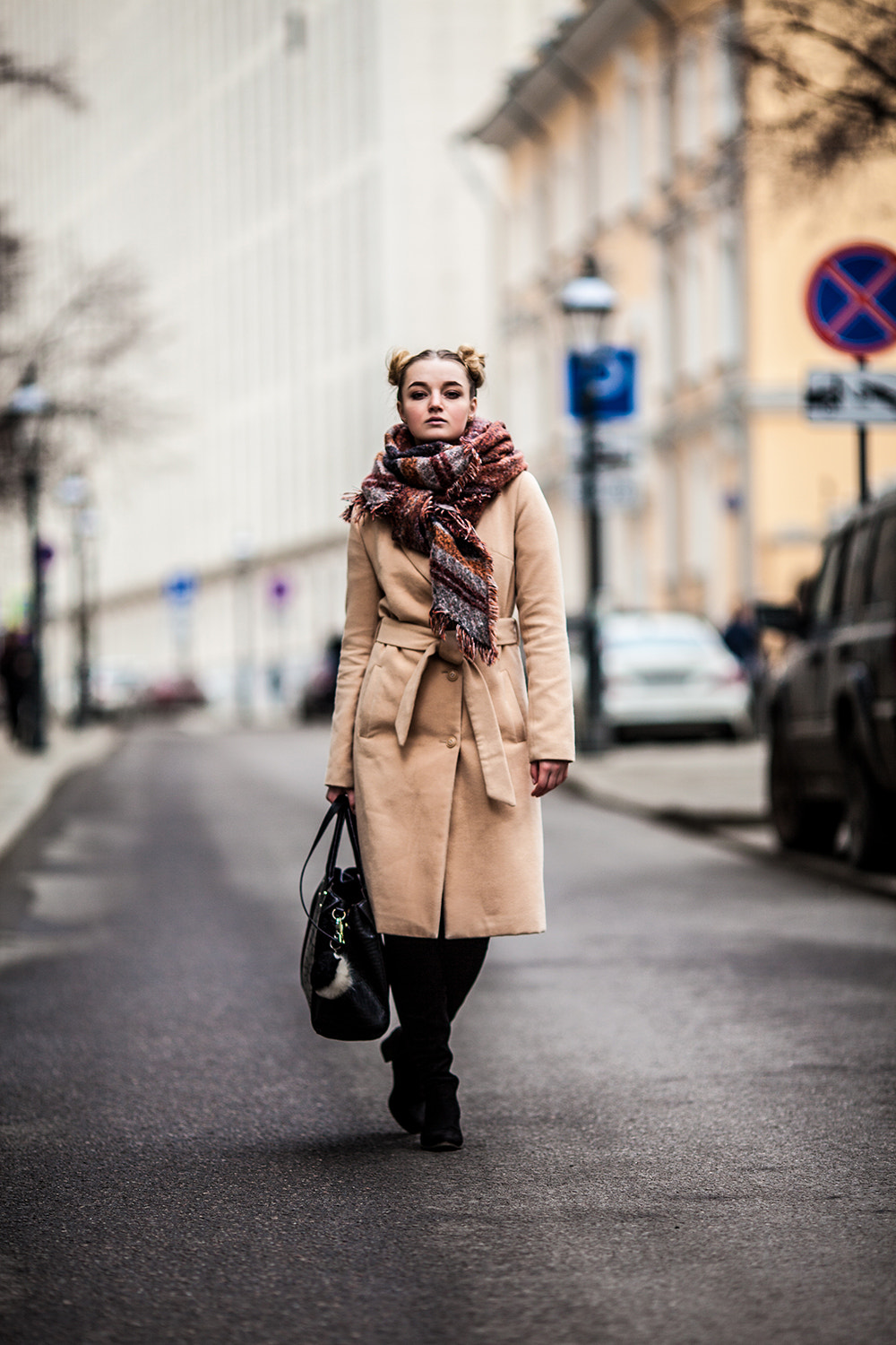 Canon EF 135mm F2L USM sample photo. Street photography