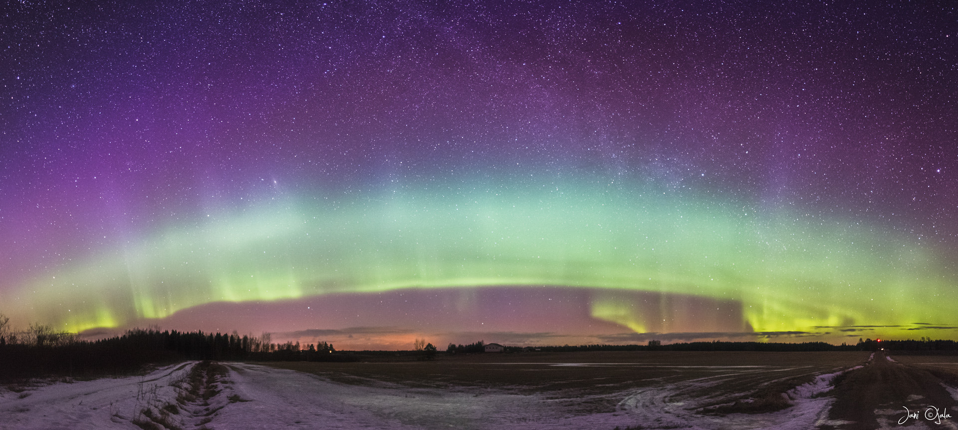 Nikon D750 + Nikon AF-S Nikkor 20mm F1.8G ED sample photo. Epic northern lights photography