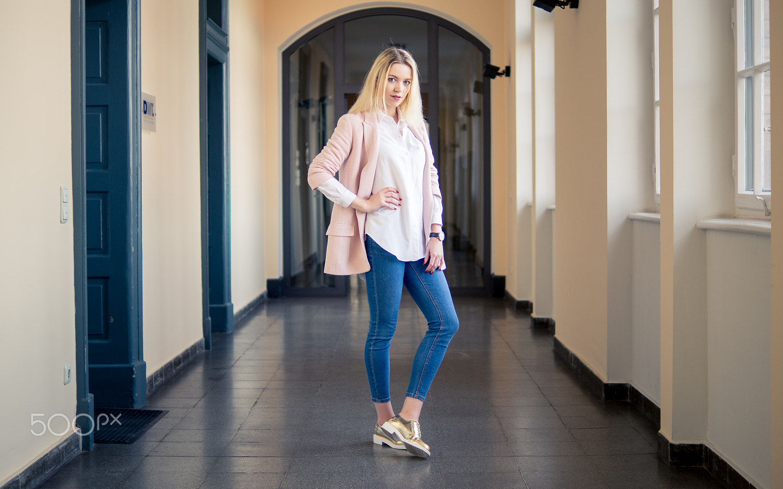 Sony DT 35mm F1.8 SAM sample photo. Fashion photography