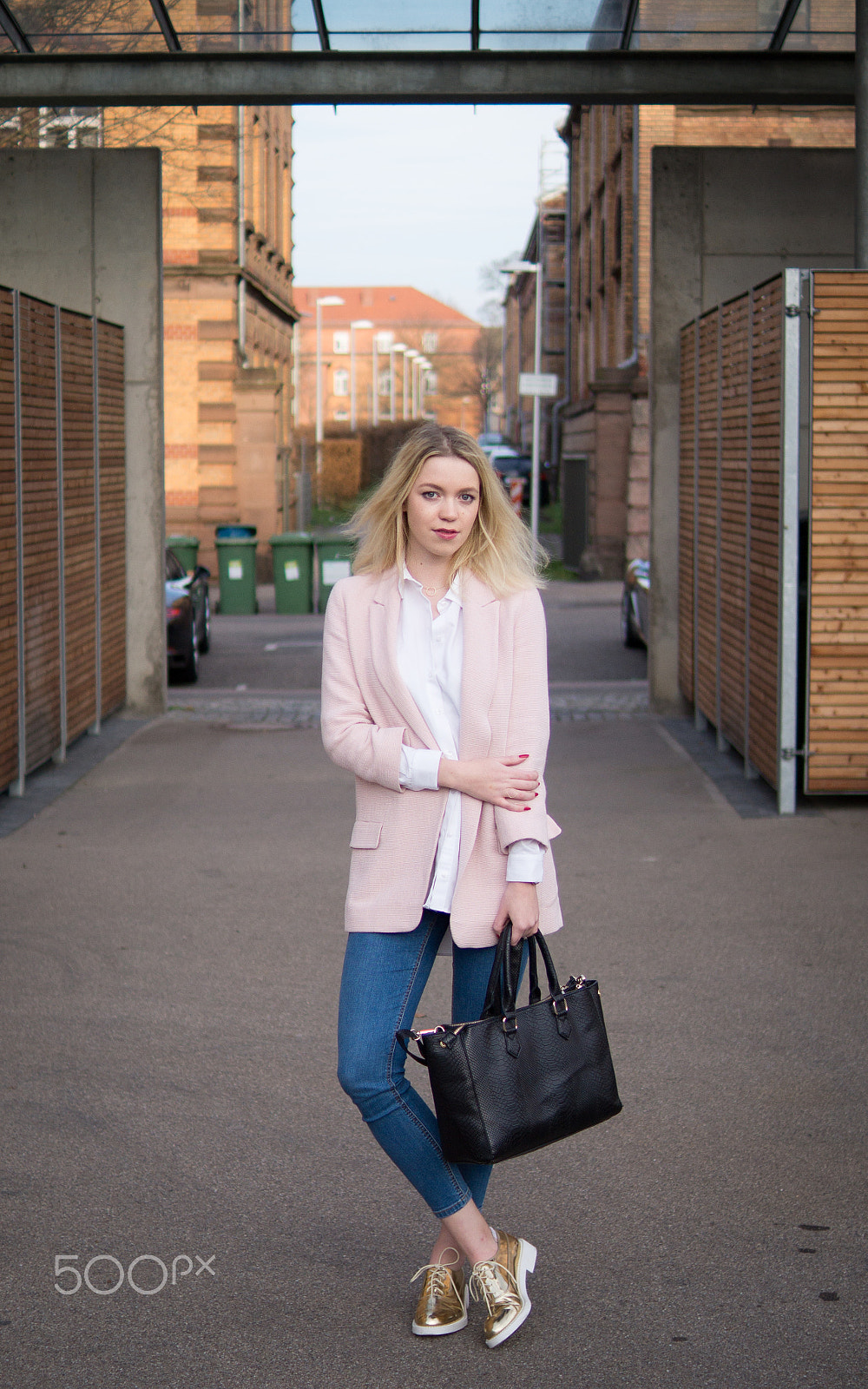 Sony SLT-A58 + Sony DT 35mm F1.8 SAM sample photo. Fashion photography