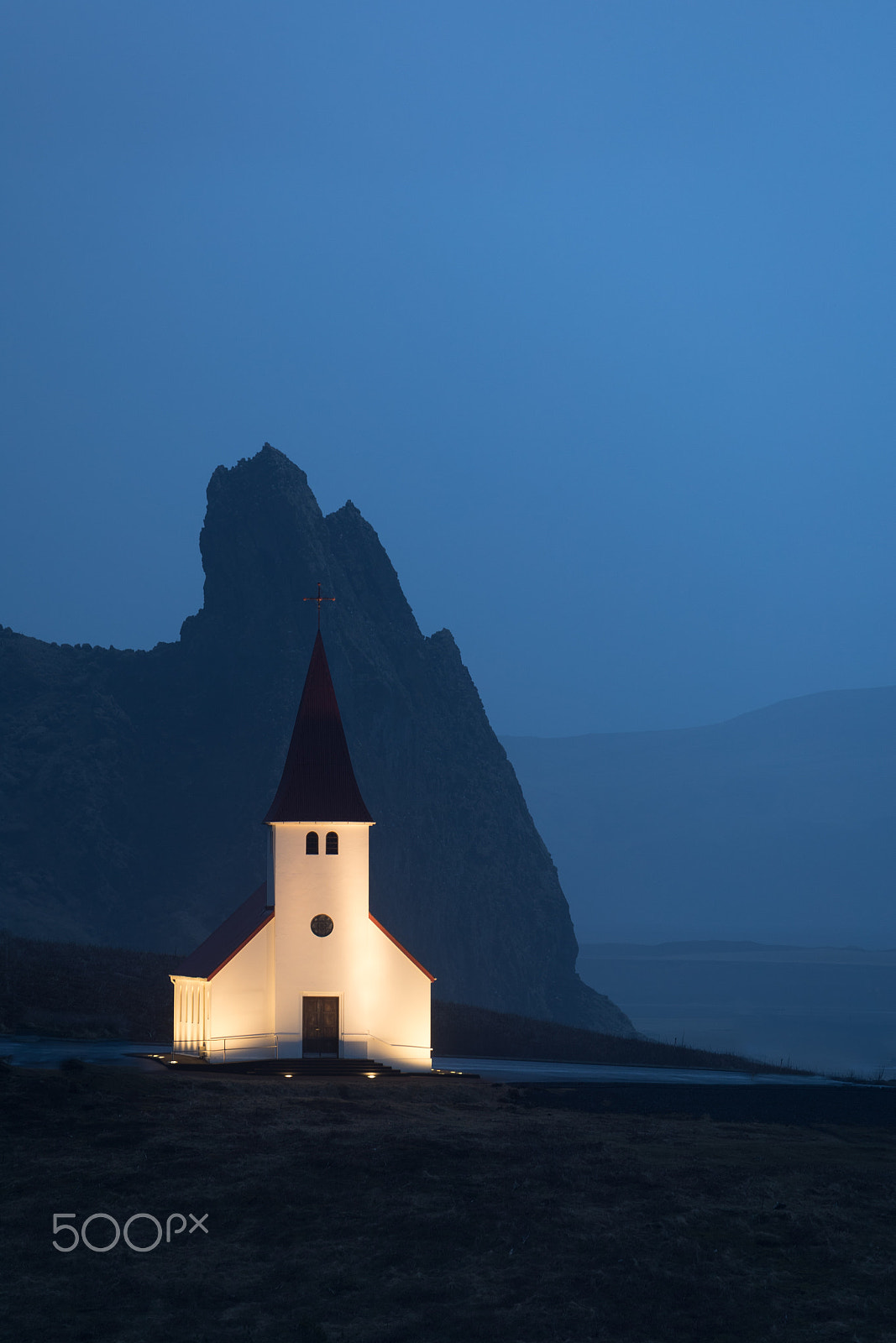 Canon EOS-1D X Mark II sample photo. Reyniskirkja church photography