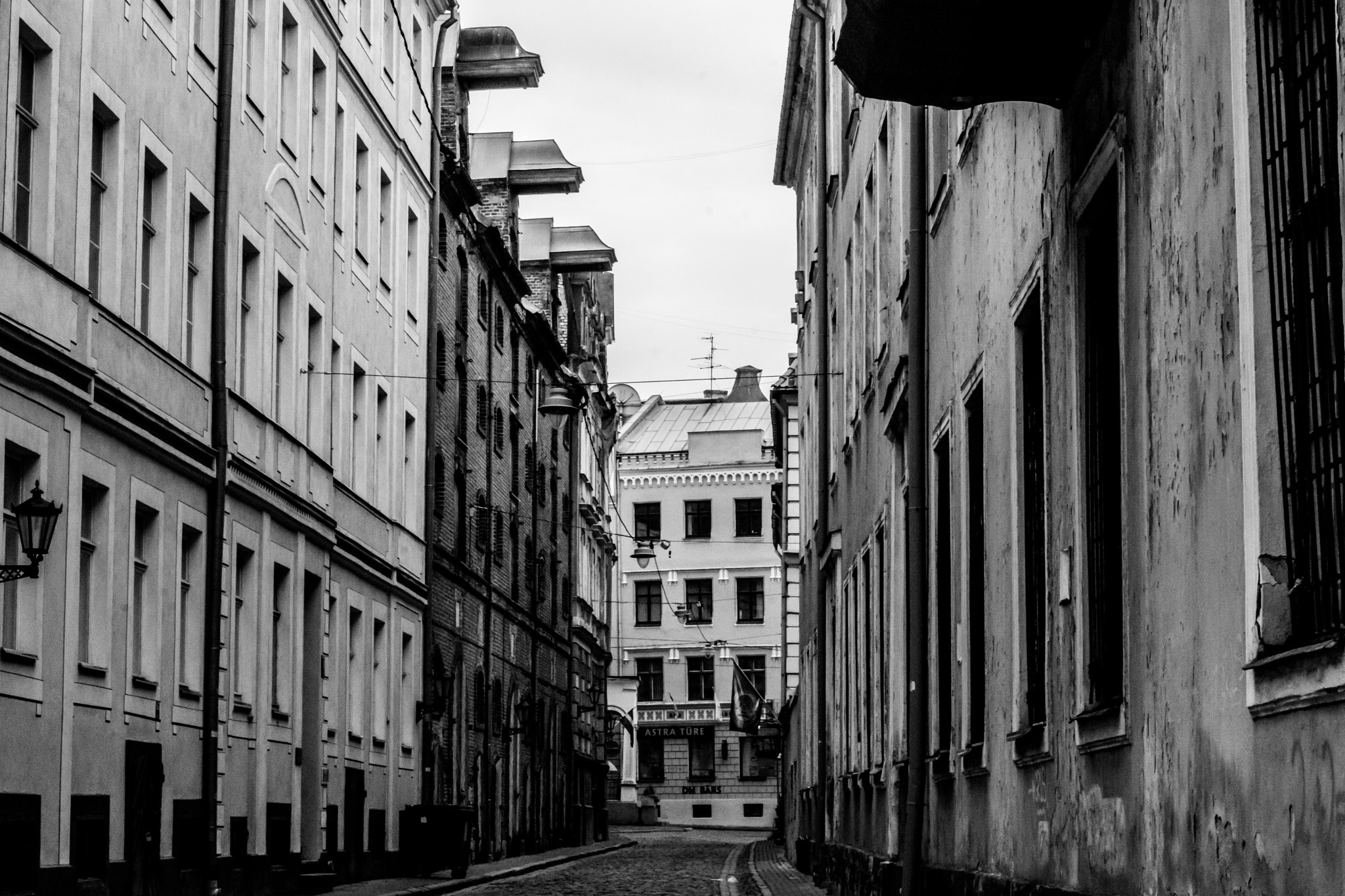 Nikon D7200 + Nikon AF-S Nikkor 50mm F1.8G sample photo. Run down riga photography