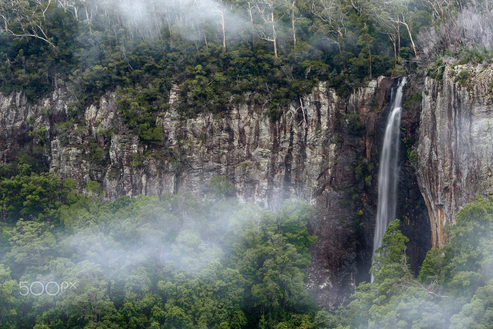 Nikon AF-S Nikkor 70-200mm F2.8G ED VR II sample photo. Falls in the clouds photography