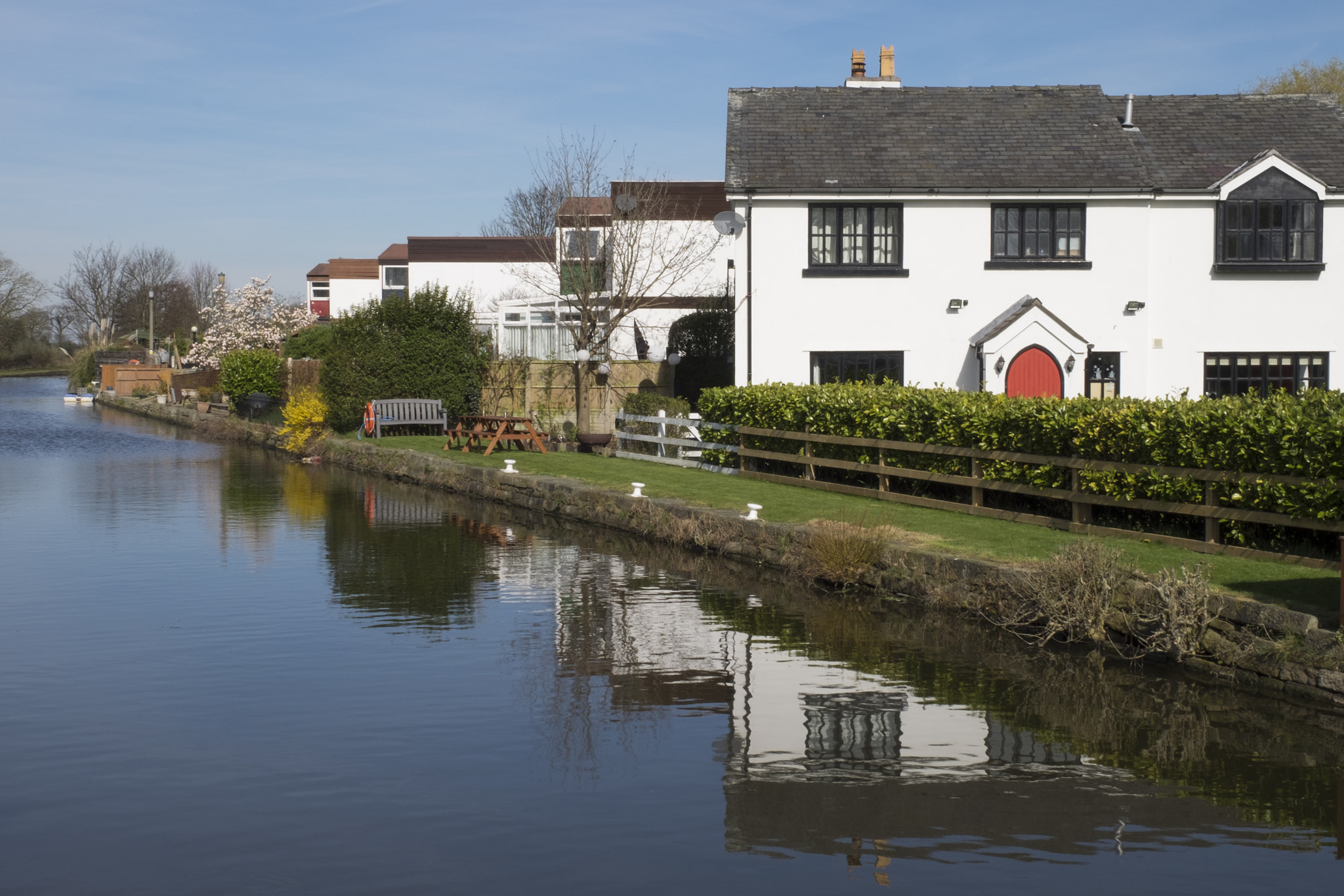 Fujifilm X-T1 + Fujifilm XF 16-55mm F2.8 R LM WR sample photo. Lydiate canal photography