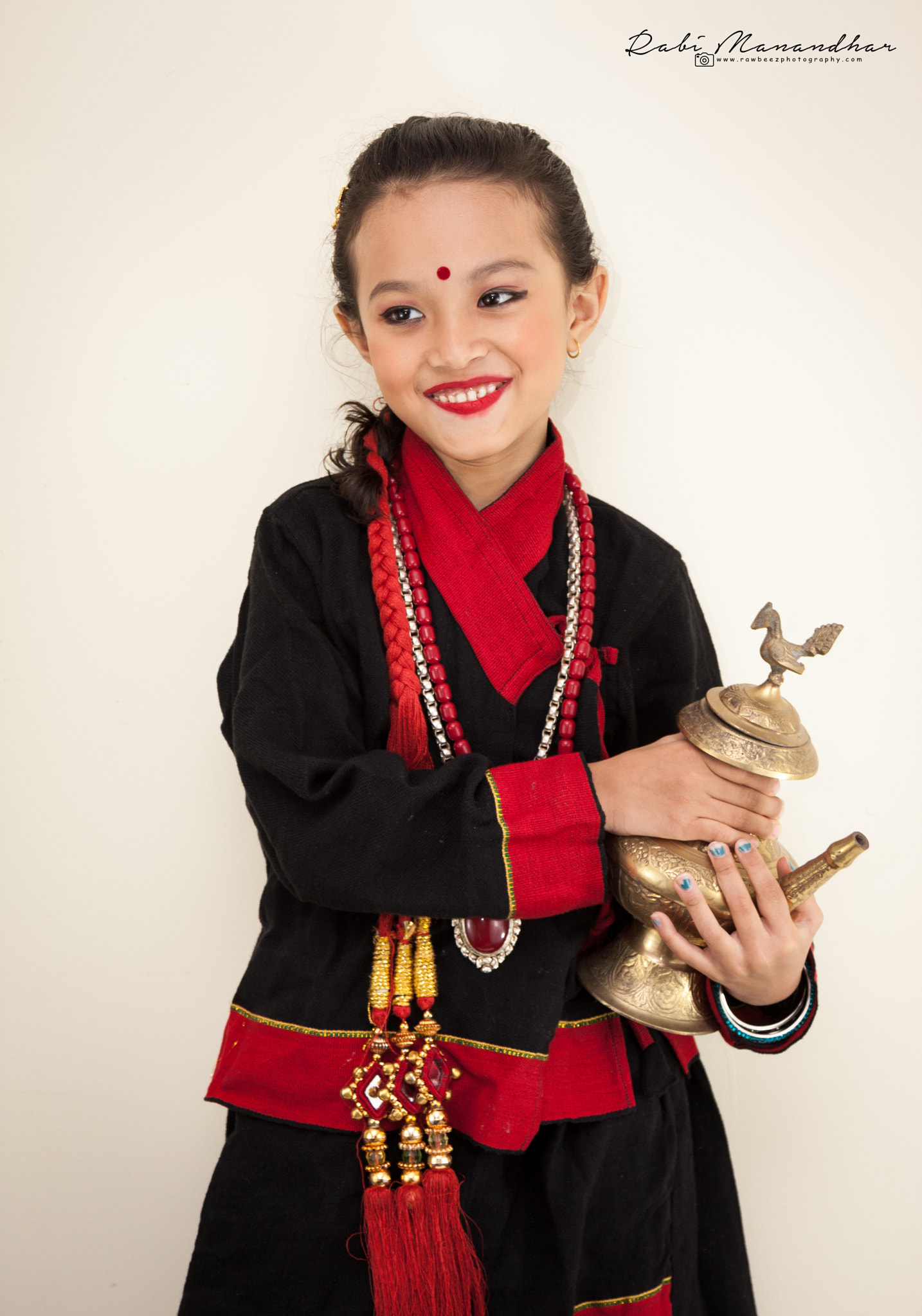 Canon EOS 40D + Canon EF 24-105mm F4L IS USM sample photo. Traditional newari dress from nepal photography