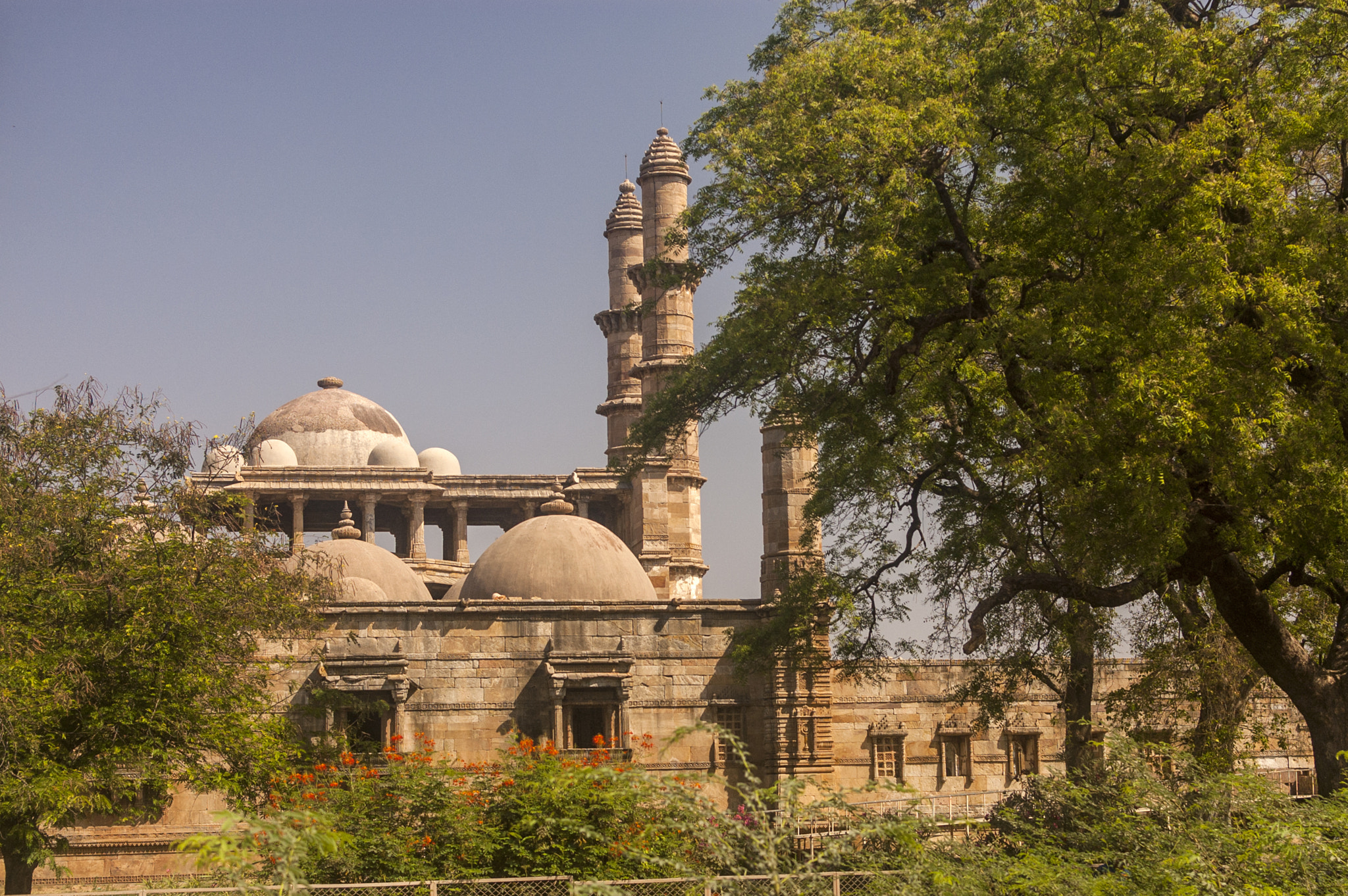 Nikon D40 sample photo. Another angle of jammi masjid photography