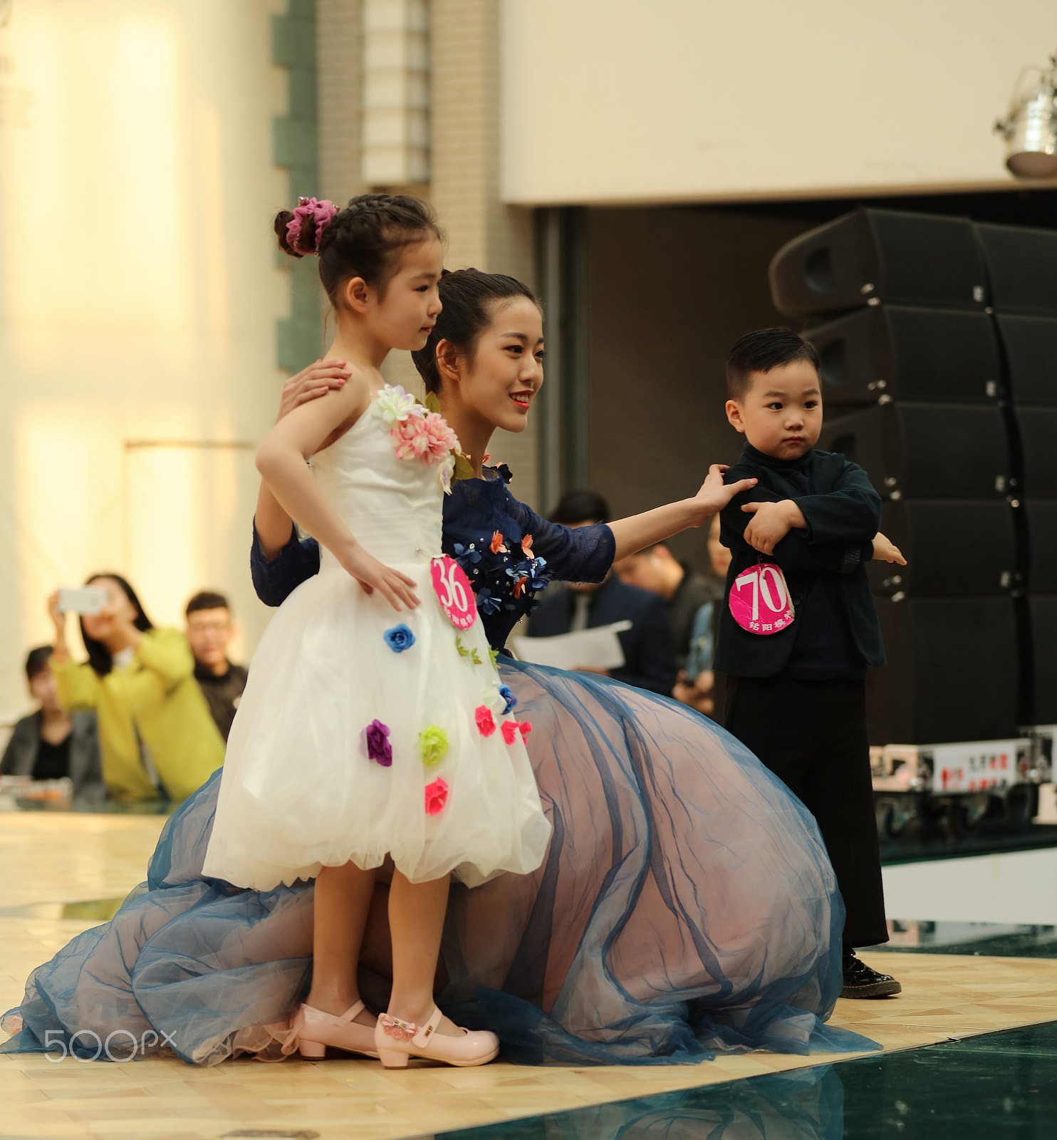 Canon EOS 5DS R sample photo. Children's wedding dress photography