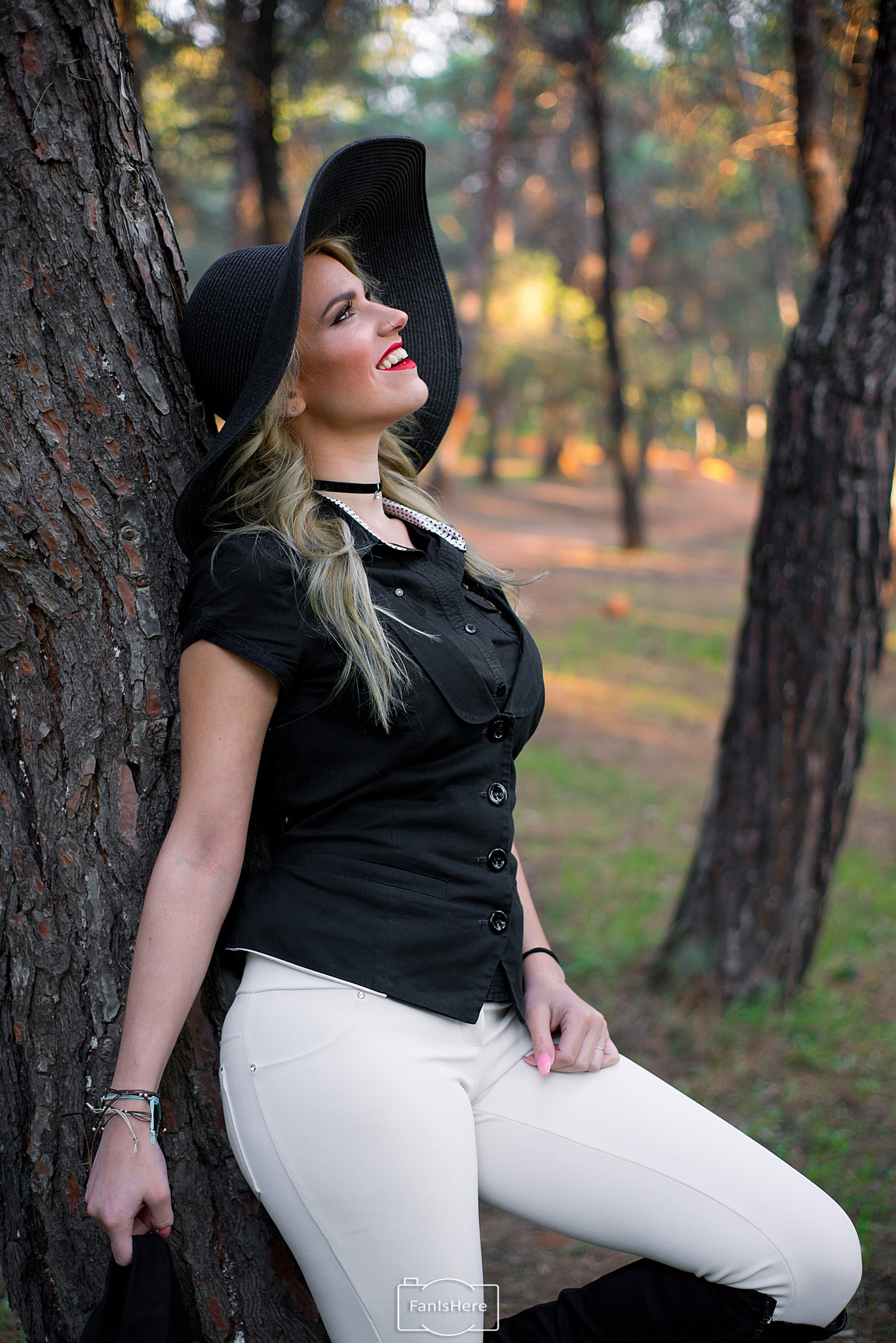 Nikon D600 sample photo. Maria in the woods photography