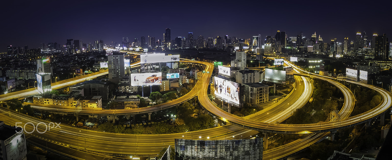 Fujifilm XF 10-24mm F4 R OIS sample photo. Bangkok city photography