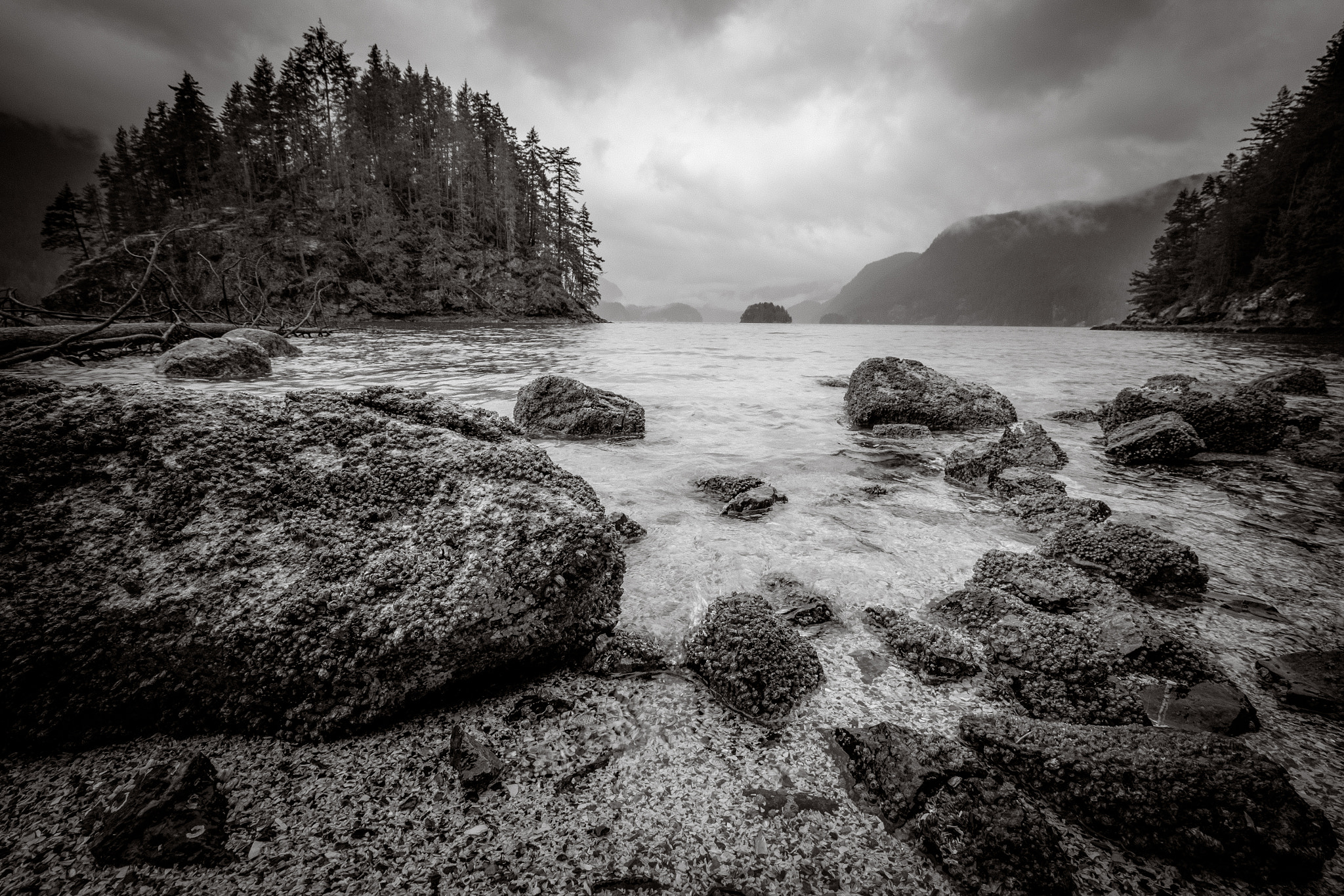 Fujifilm XF 10-24mm F4 R OIS sample photo. The lonely island photography