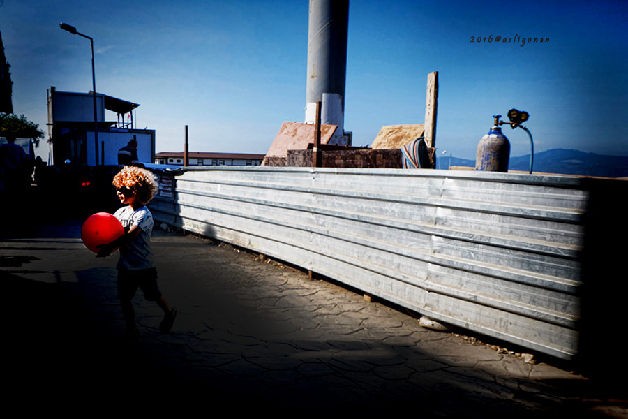 Fujifilm XC 16-50mm F3.5-5.6 OIS sample photo. Gökyüzü gibi bir şey bu çocukluk, hiç bir yere gitmiyor photography