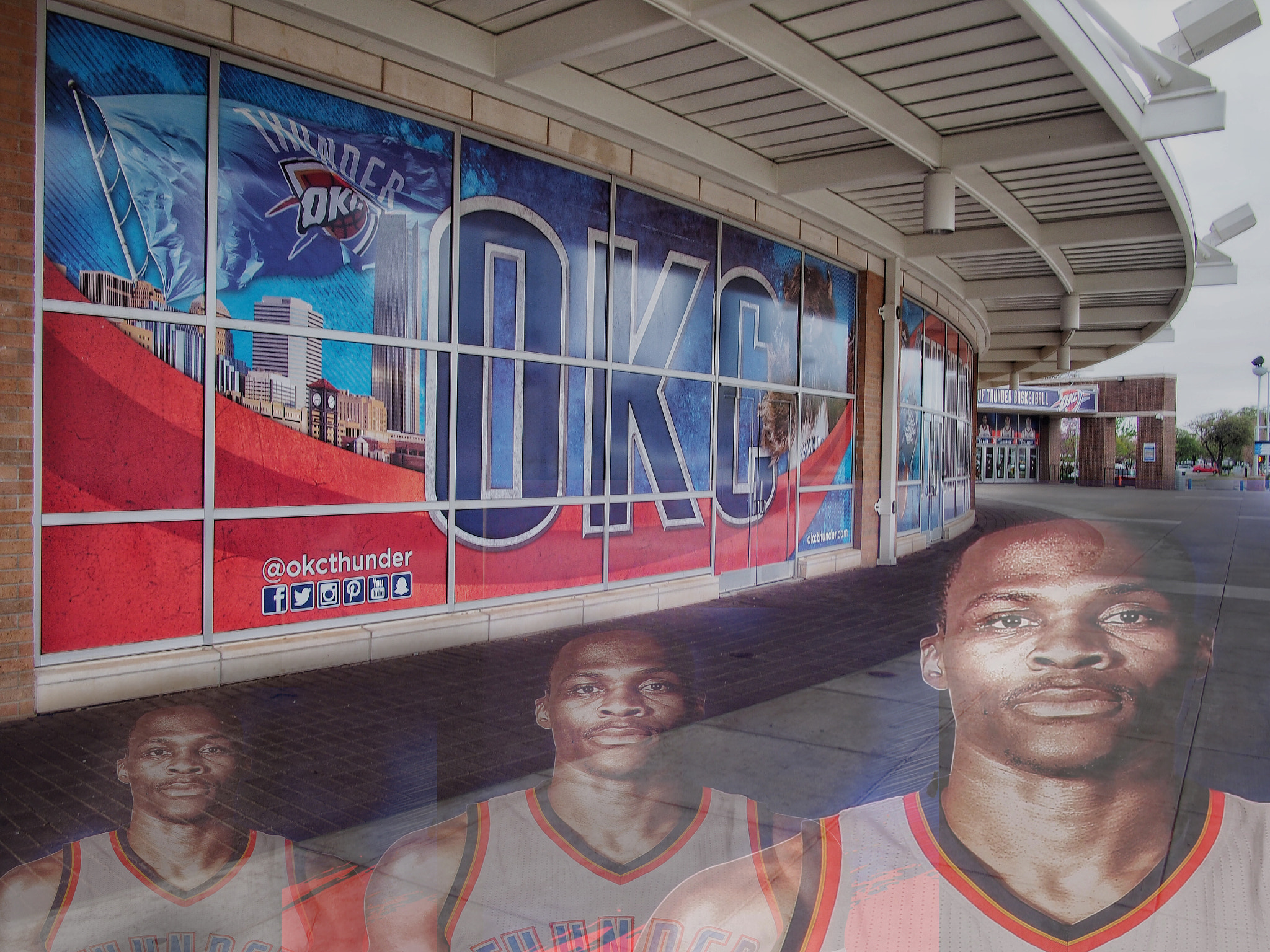 Panasonic Lumix G 14mm F2.5 ASPH sample photo. Russel westbrook works here, like three men! photography