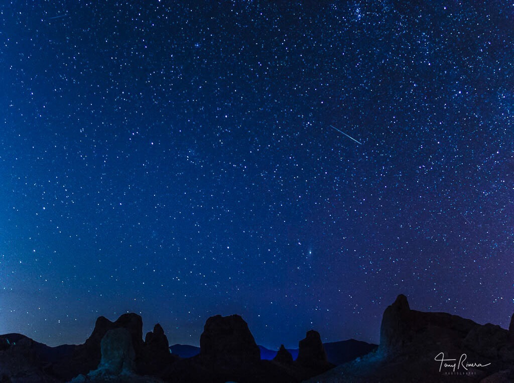 Nikon AF-S Nikkor 24-70mm F2.8G ED sample photo. Tufas trona pinnnacle photography