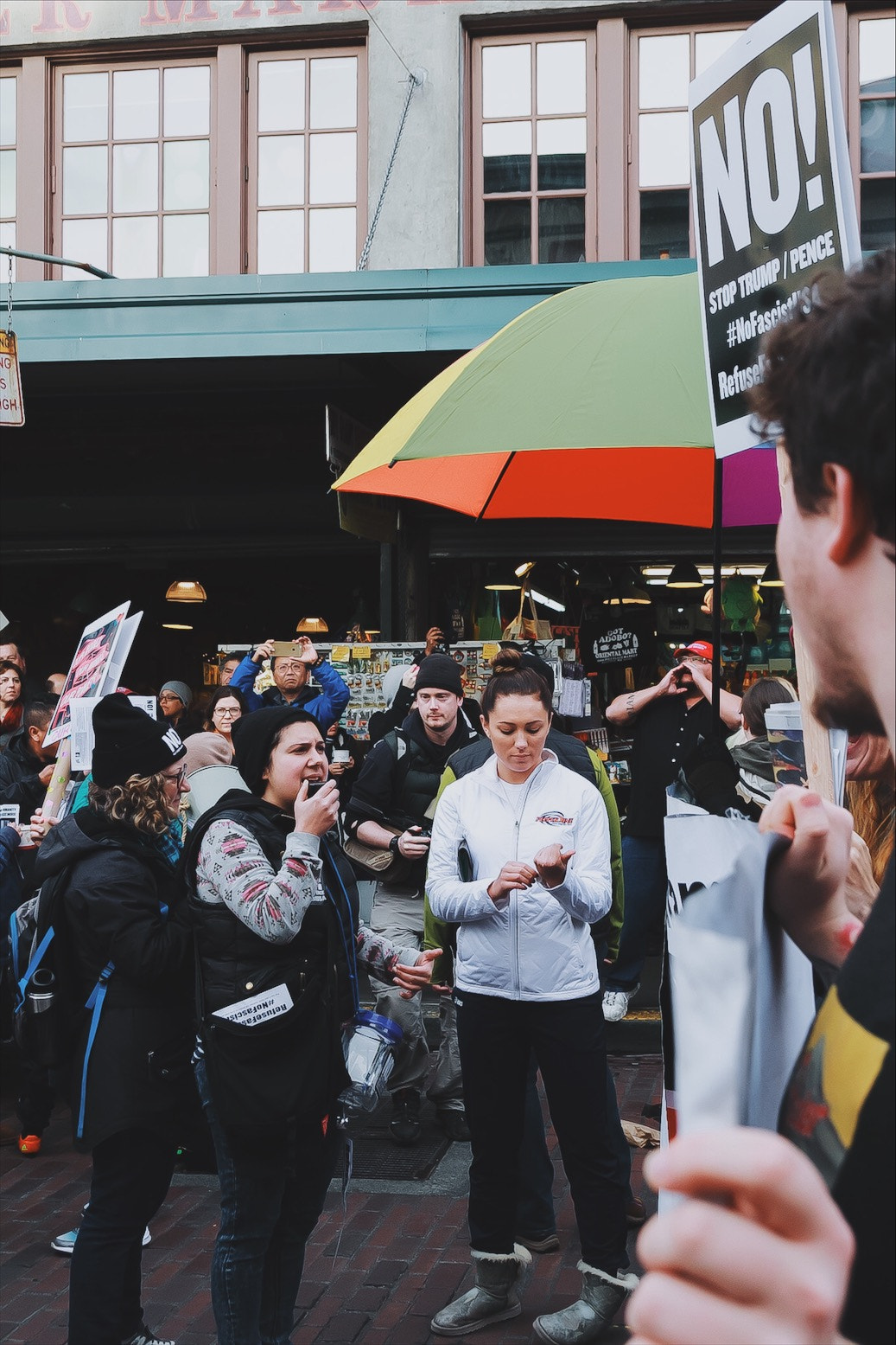 Canon EF-S 17-55mm F2.8 IS USM sample photo. Protest at pike place market, seattle (3) photography