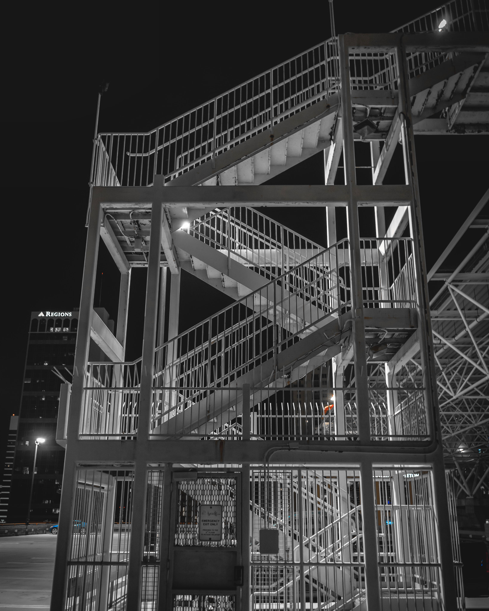 Sony FE 28mm F2 sample photo. Back on trac photography