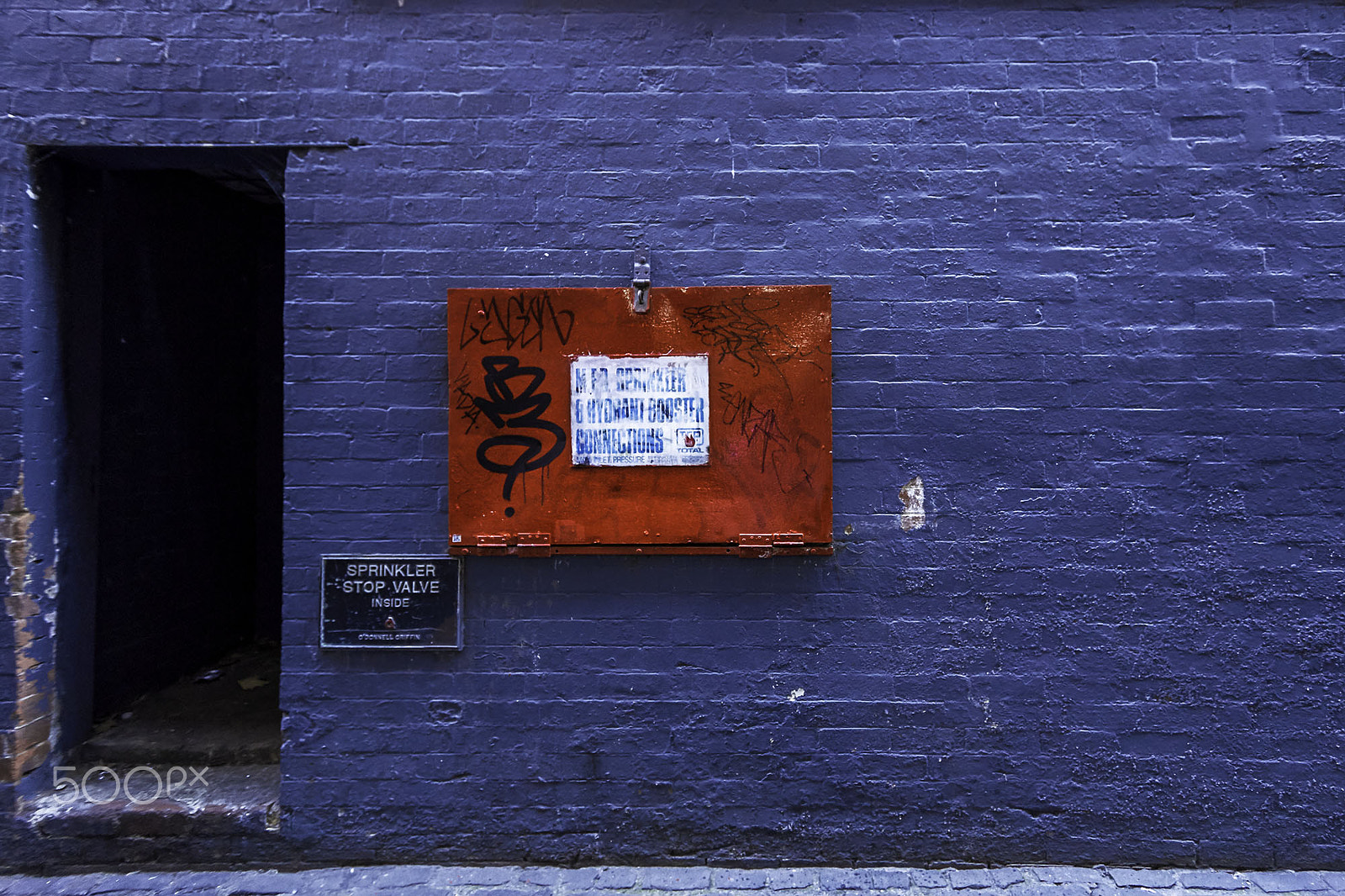Canon EF-S 10-22mm F3.5-4.5 USM sample photo. Melbourne,street art gallery photography