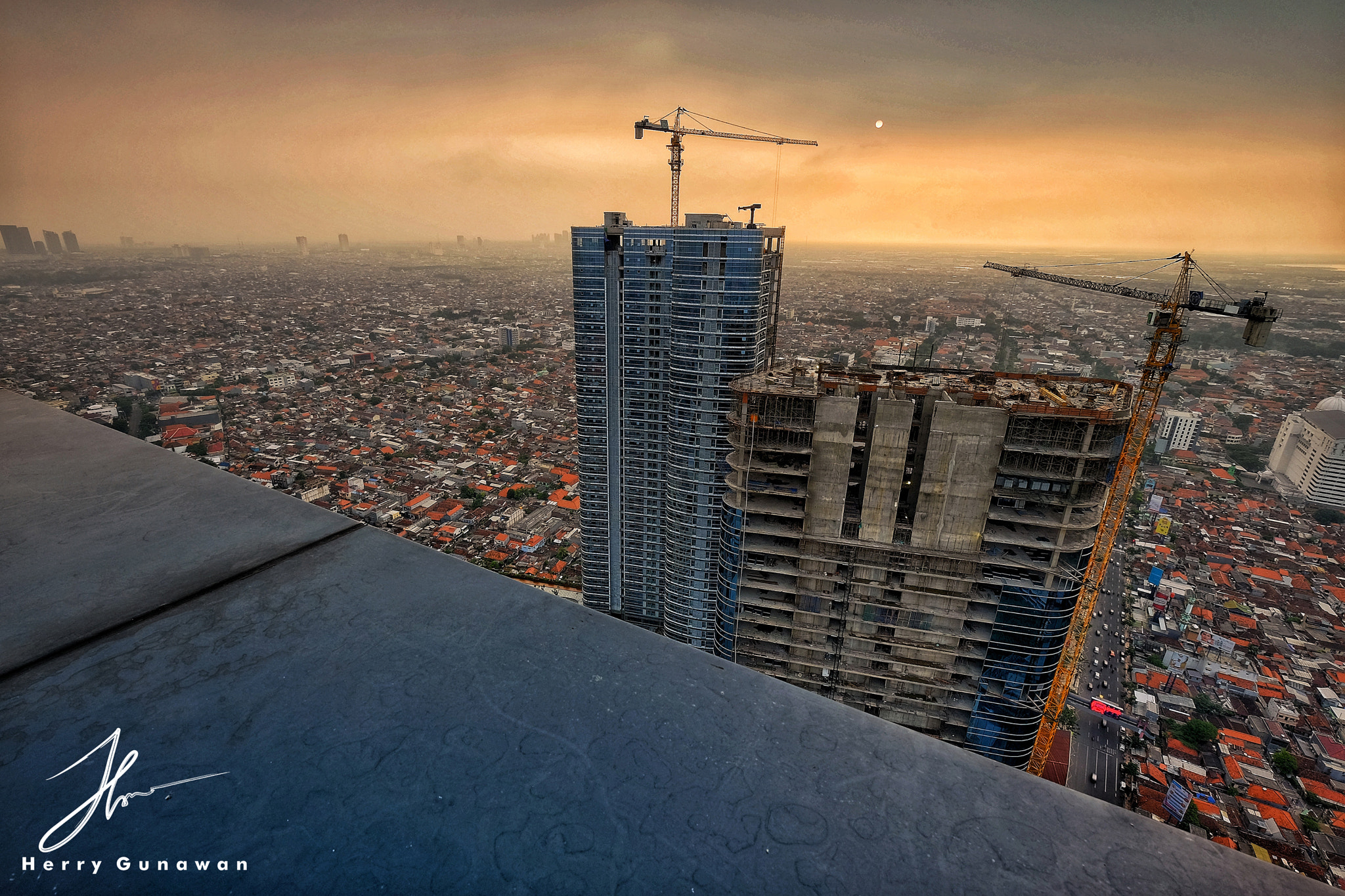 Fujifilm X-E2 + Fujifilm XF 10-24mm F4 R OIS sample photo. Kabut senja photography