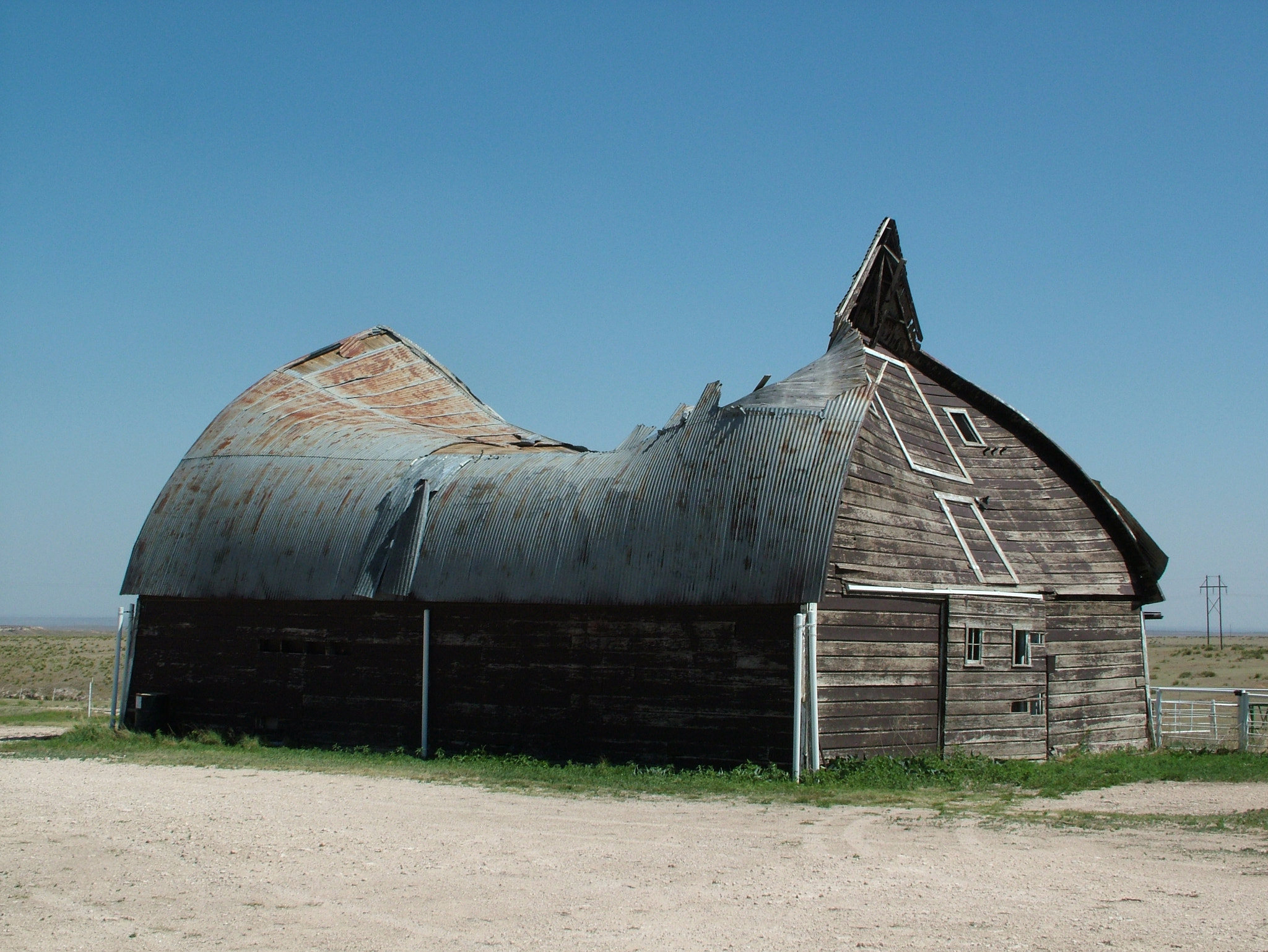 Fujifilm FinePix S7000 sample photo. Saddleback barn photography