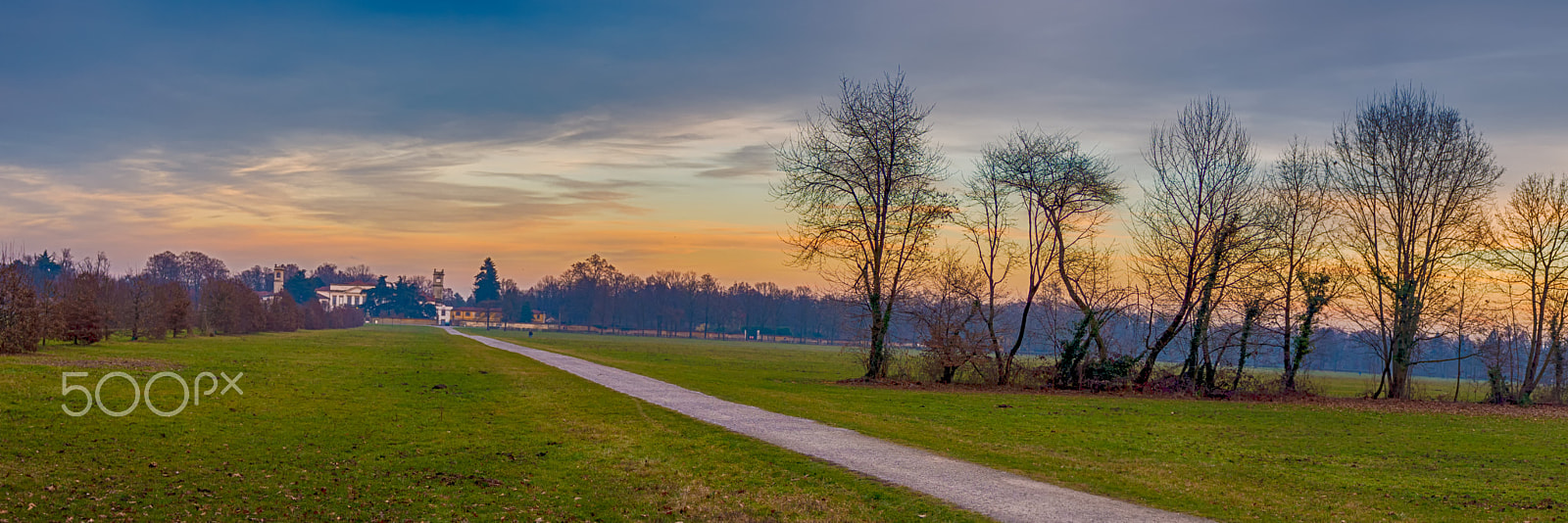 Nikon D7200 + Sigma 17-70mm F2.8-4 DC Macro OS HSM | C sample photo. Villa mirabello photography