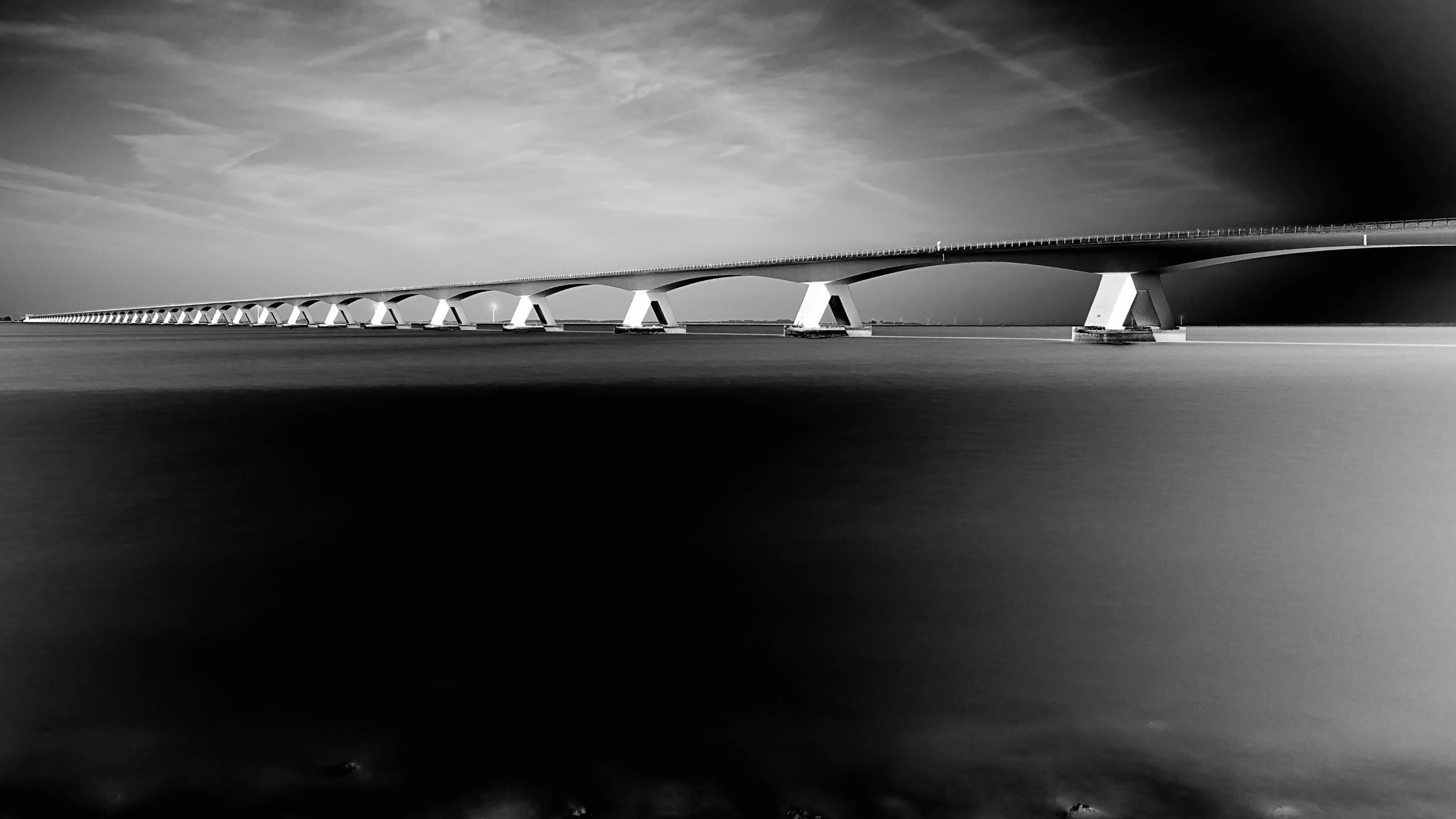 Sony a7R II + Sony Vario-Tessar T* FE 16-35mm F4 ZA OSS sample photo. Brücke photography