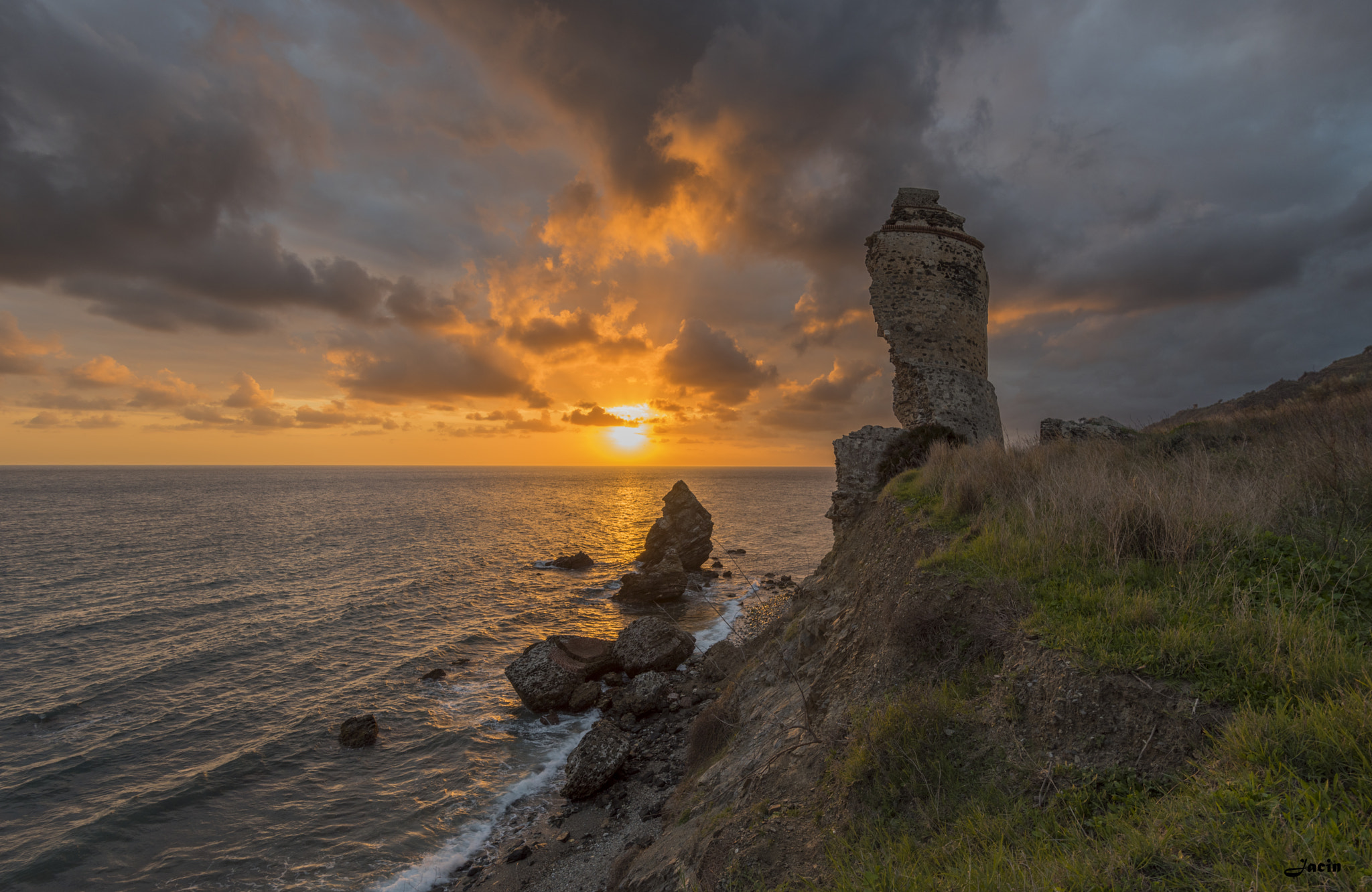 Nikon D810 + Nikon AF-S Nikkor 16-35mm F4G ED VR sample photo. Torre vigía photography