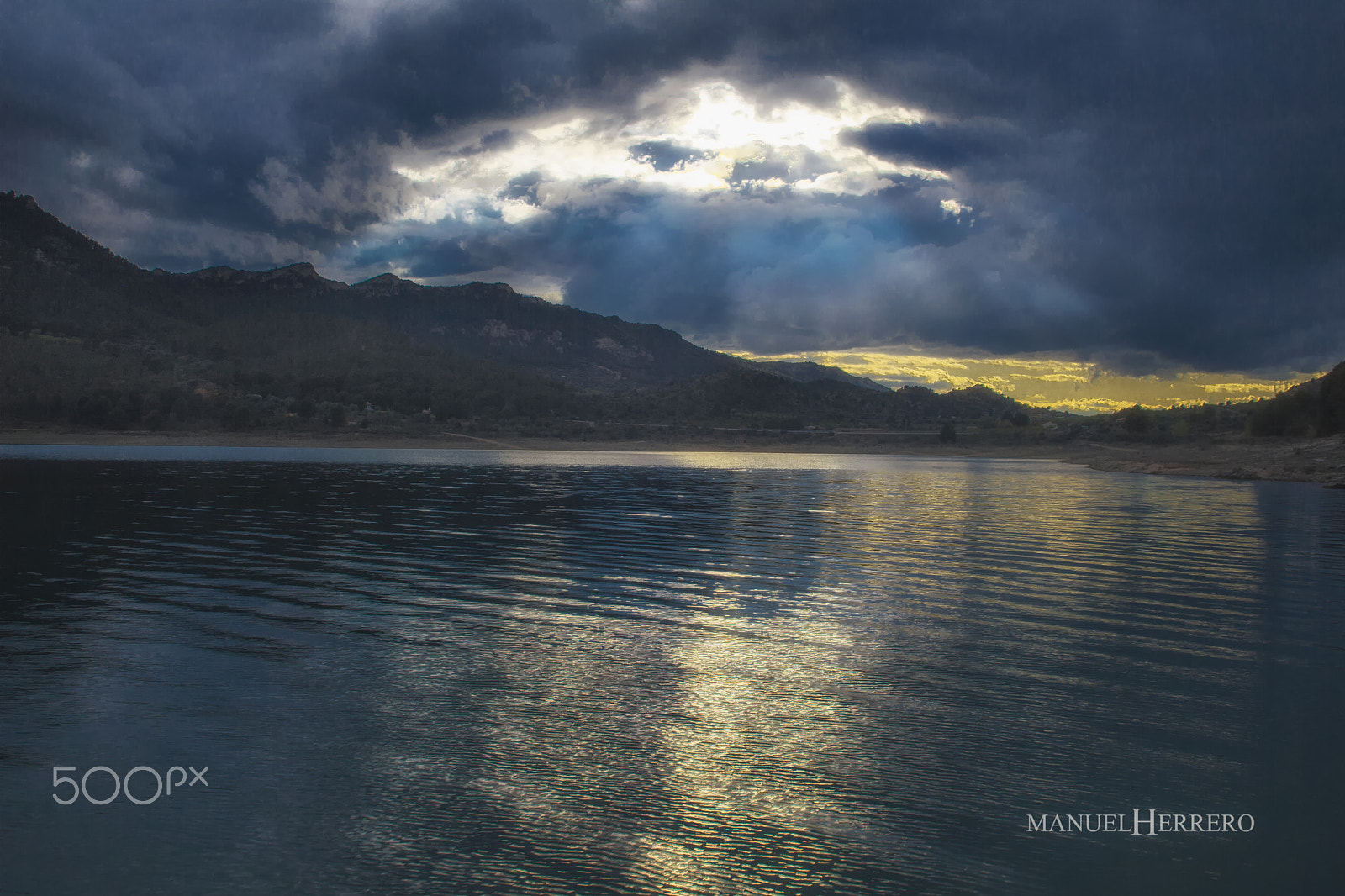 Canon EOS 550D (EOS Rebel T2i / EOS Kiss X4) sample photo. Atardecer azul photography