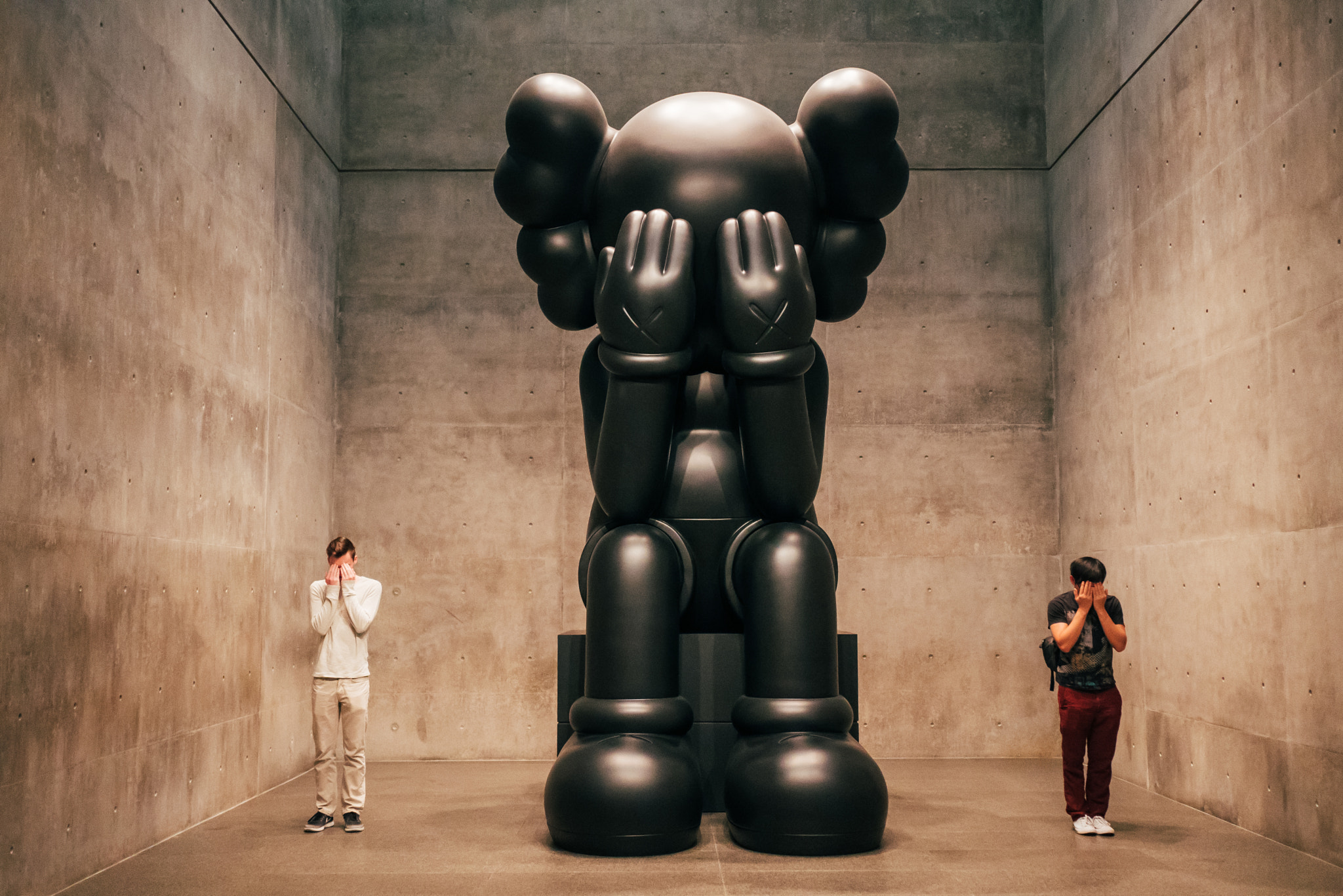 Sony a6300 + Sony Sonnar T* E 24mm F1.8 ZA sample photo. Kaws photography