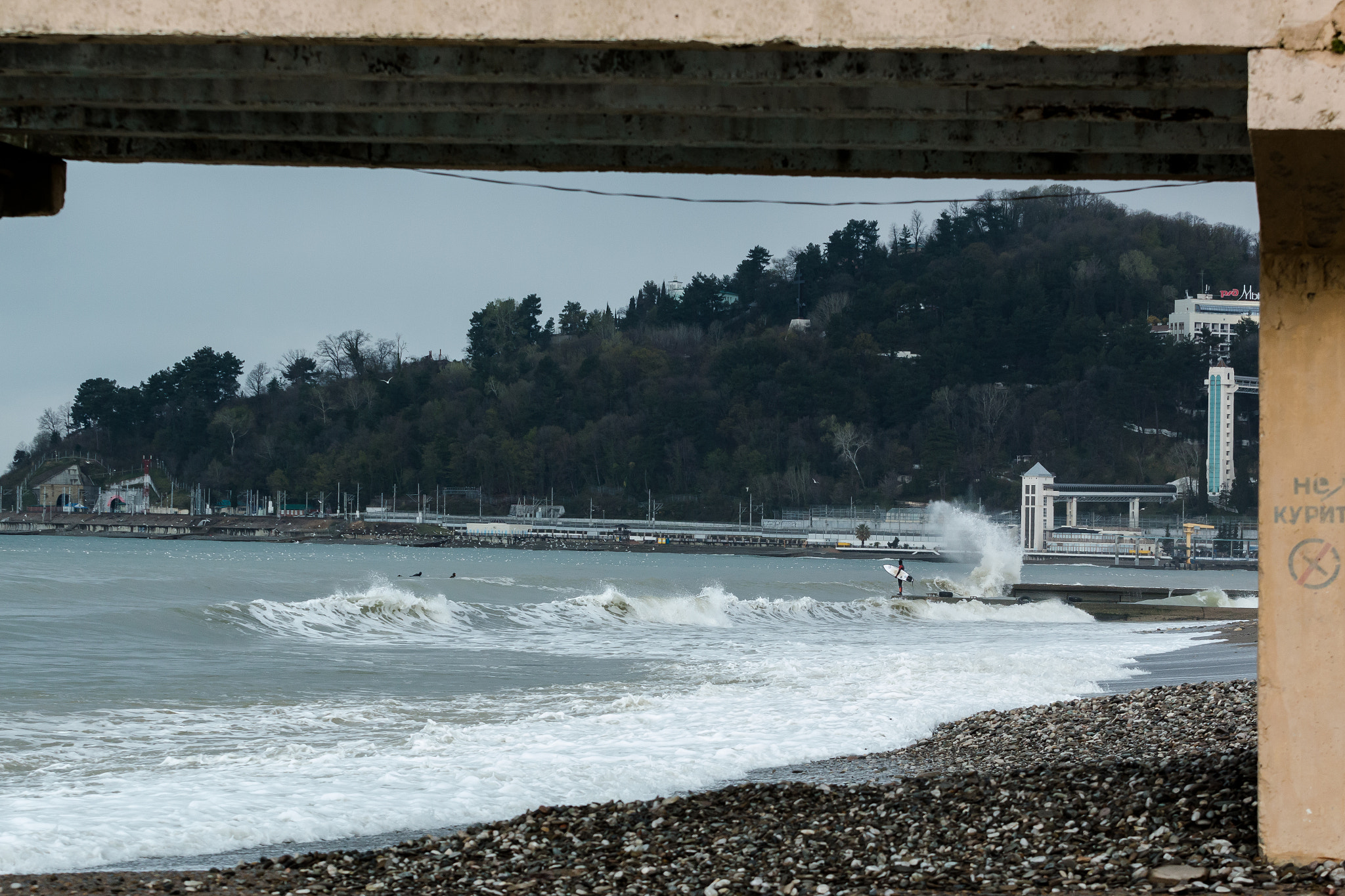 Canon EOS 70D + Canon EF 70-200mm F4L USM sample photo. Surfing in sochi photography