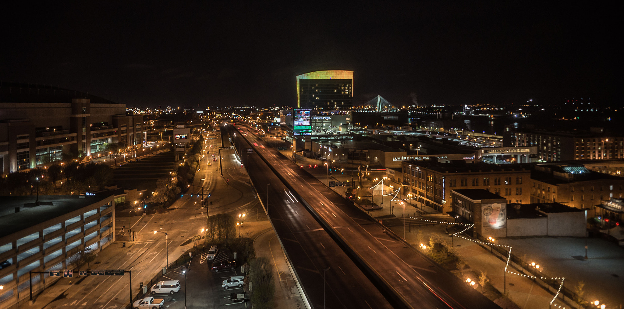 ZEISS Touit 12mm F2.8 sample photo. Four seasons hotel st louis photography