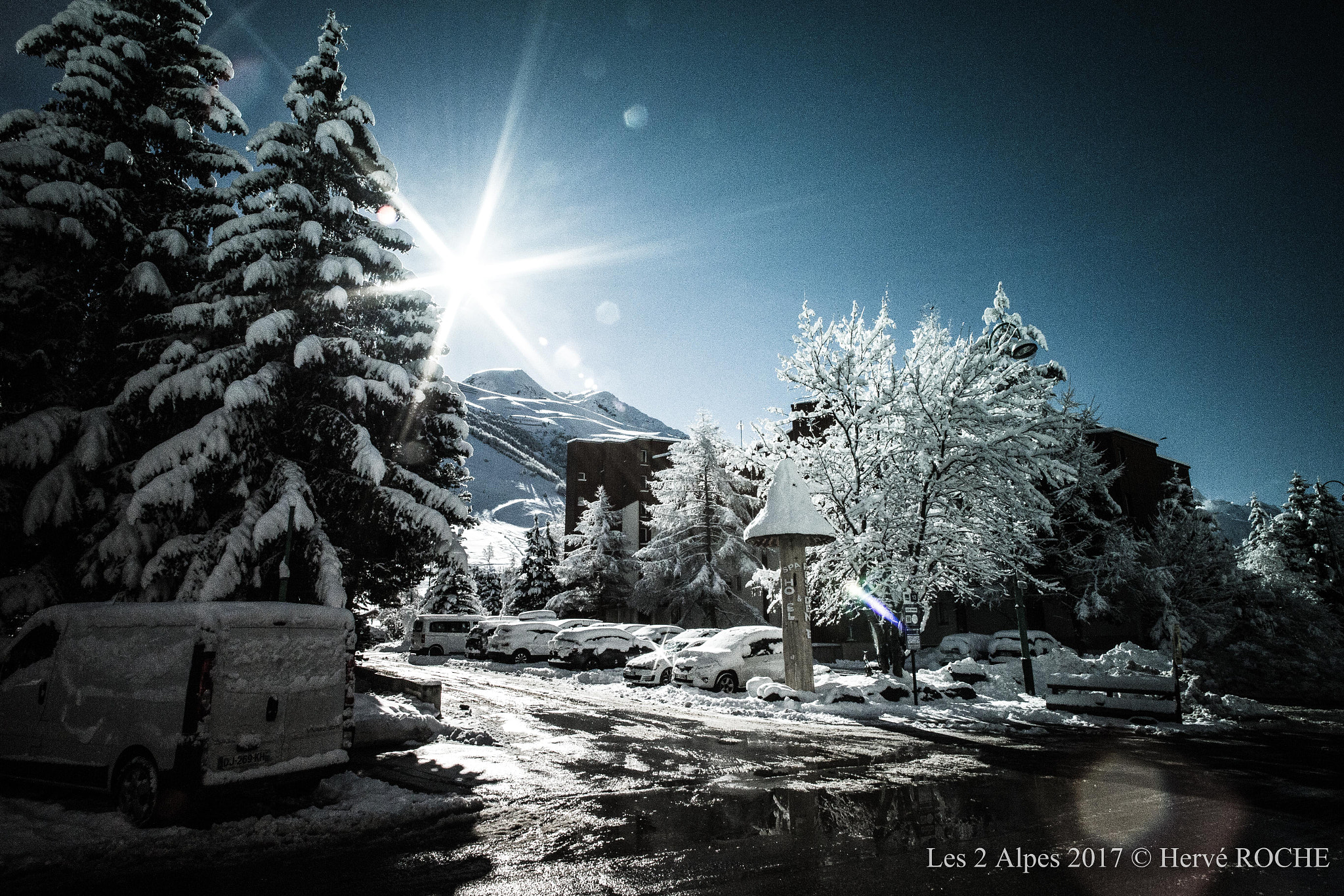 Canon EF 20mm F2.8 USM sample photo. Les 2 alpes photography