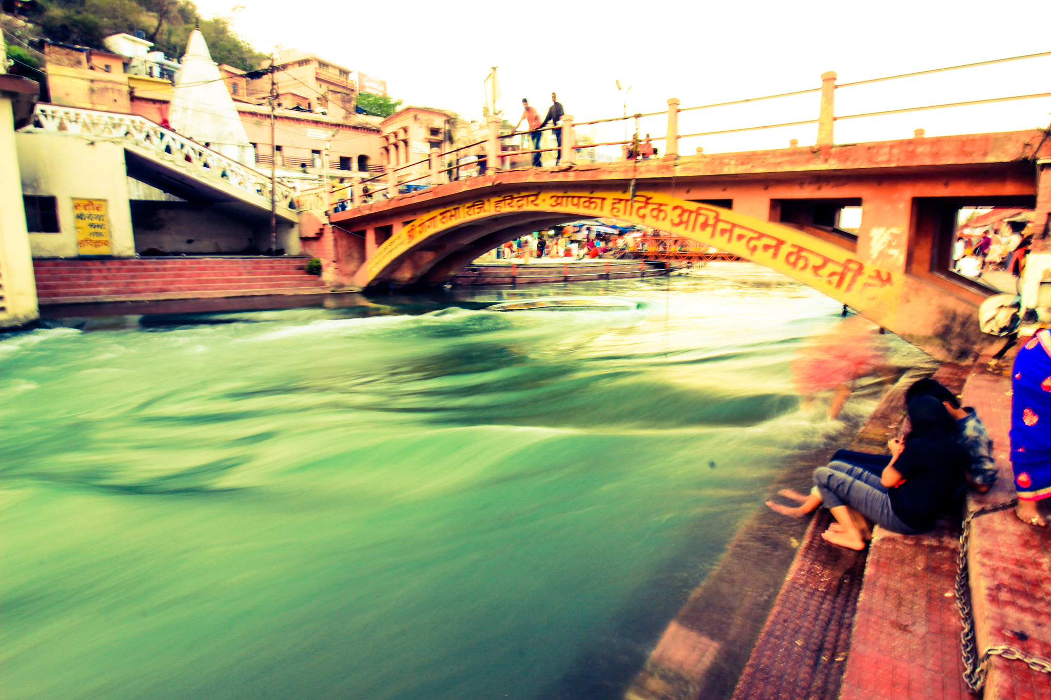 Canon EOS 600D (Rebel EOS T3i / EOS Kiss X5) sample photo. Ganges river flowing  photography
