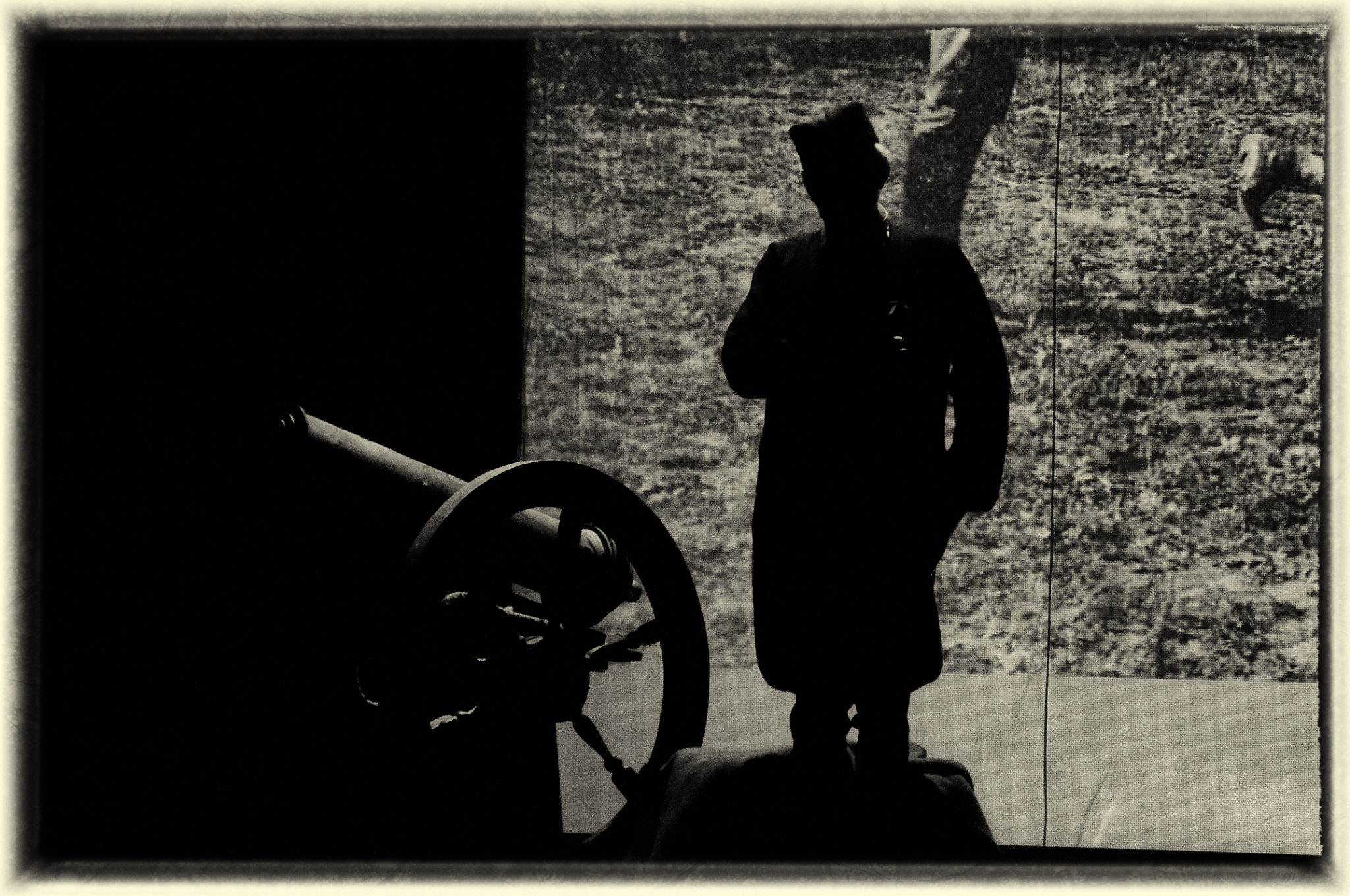 Nikon D90 sample photo. Solider in shadow photography