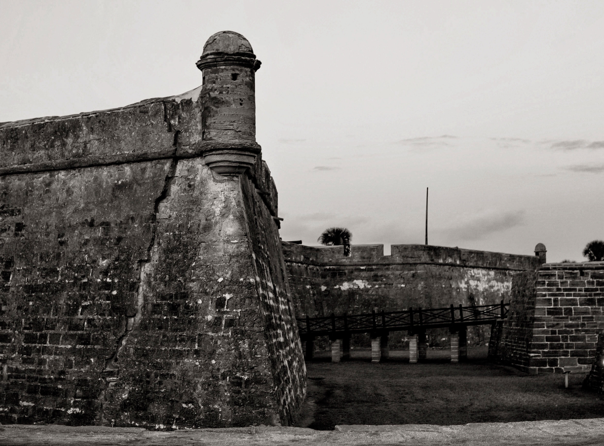 Canon EF 50mm F1.2L USM sample photo. Castillo de san marcos, st agustine, fl photography