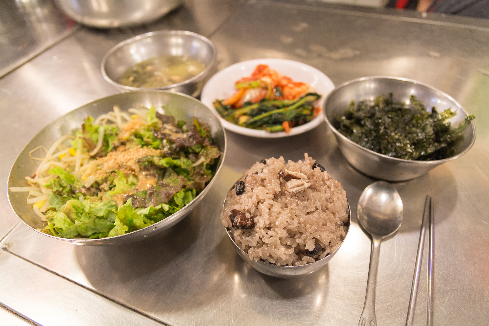 Tamron SP AF 17-50mm F2.8 XR Di II LD Aspherical (IF) sample photo. Korean street foods with side dishes. photography