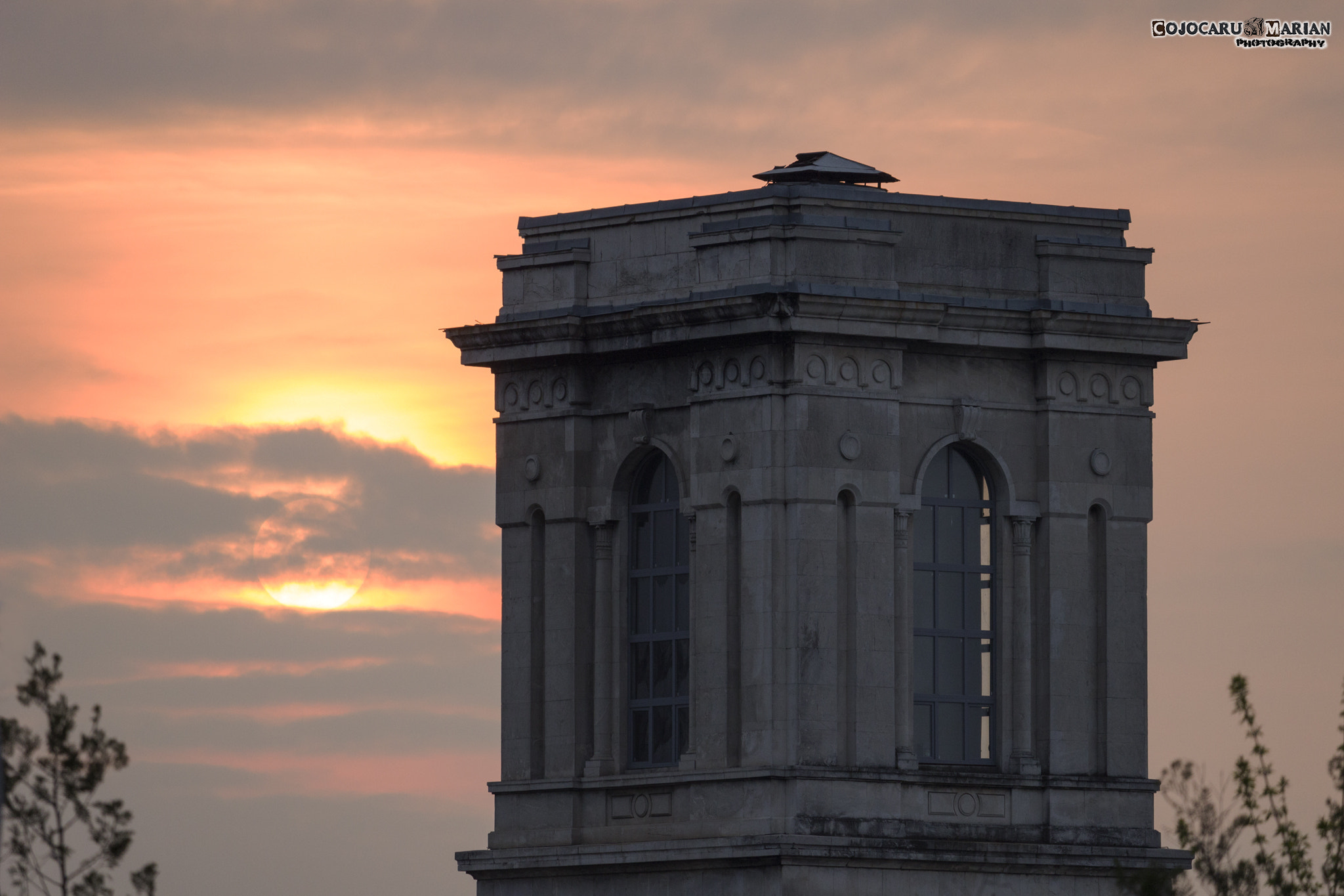 Canon EF-S 55-250mm F4-5.6 IS STM sample photo. Urban sunset photography