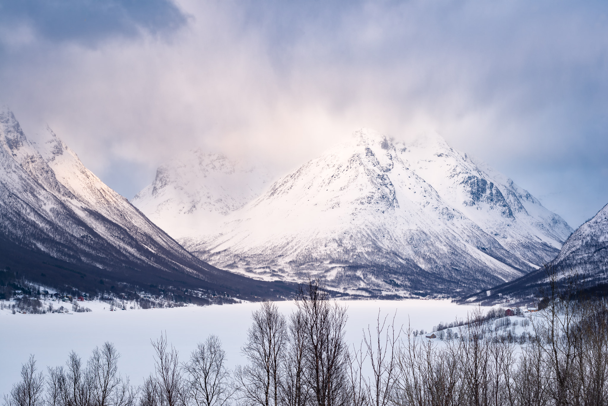 Nikon D610 + Nikon AF-Nikkor 80-200mm F2.8D ED sample photo. Winter landscape in arctic norway photography