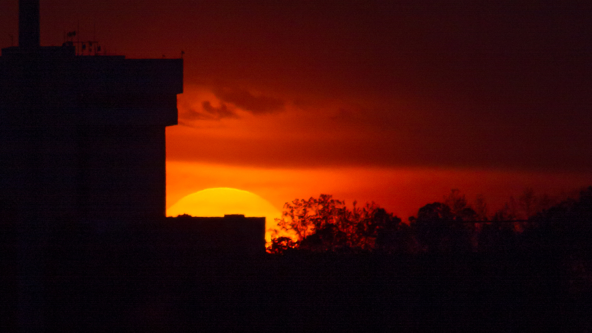 Canon EF 28-300mm F3.5-5.6L IS USM sample photo. Sunset photography