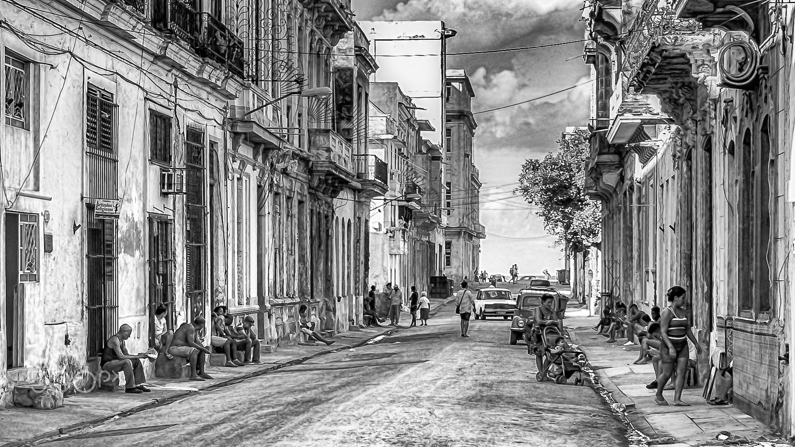 Nikon D5500 sample photo. Saturday afternoon in a street of havana photography