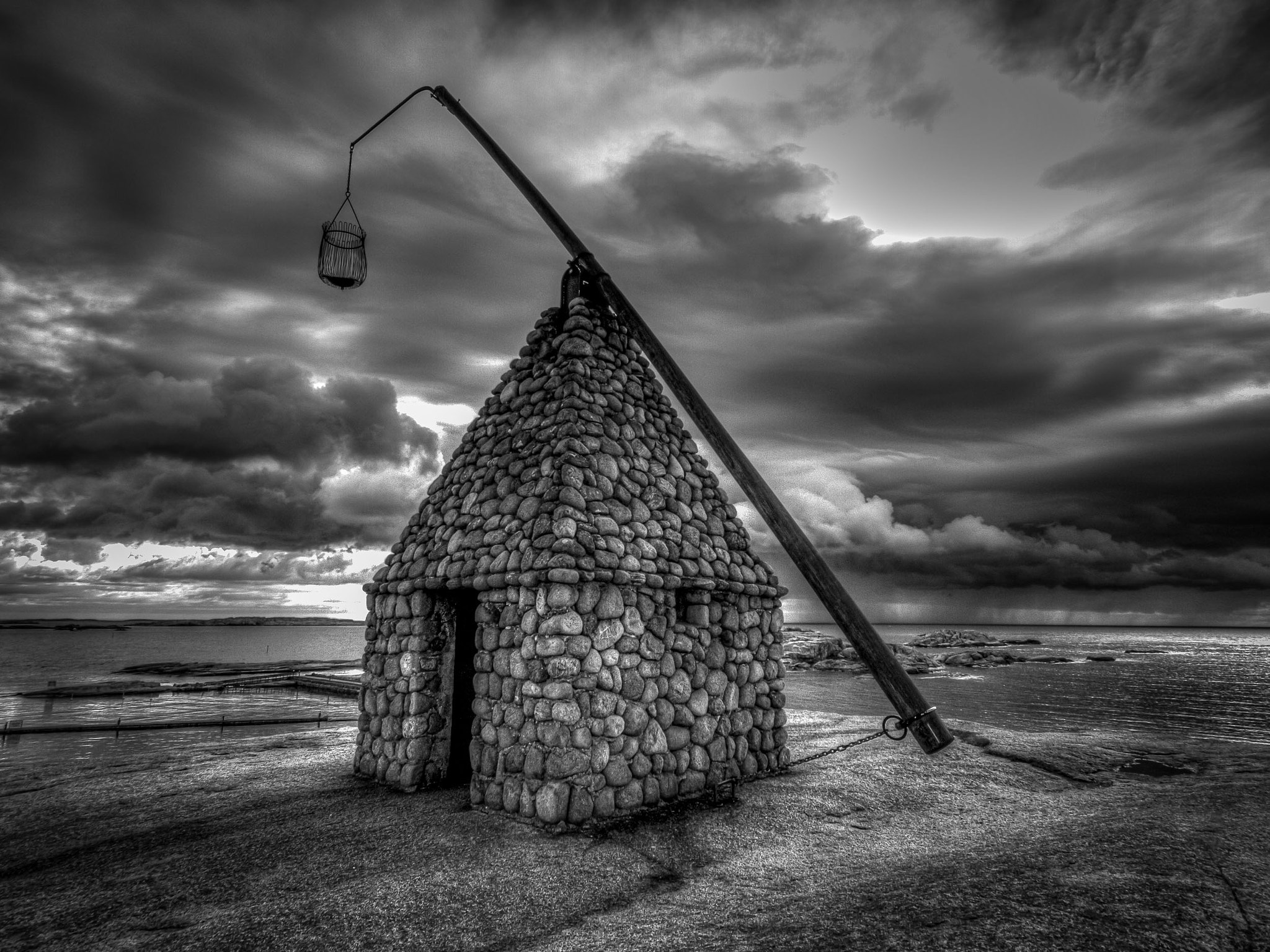 Canon EF-S 10-22mm F3.5-4.5 USM sample photo. Old lighthouse photography
