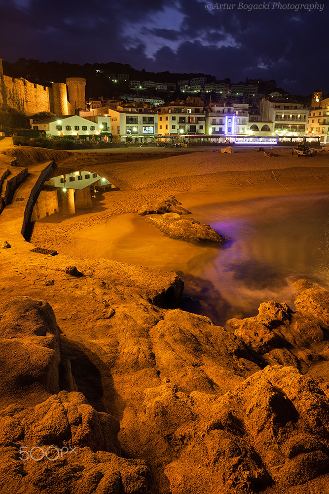 Canon EOS 5D Mark II + Canon EF 24mm F2.8 IS USM sample photo. Tossa de mar seaside town at night in spain photography