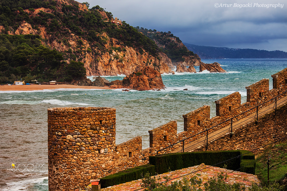 Canon EF 70-200mm F4L IS USM sample photo. Tossa de mar battlement on costa brava in spain photography