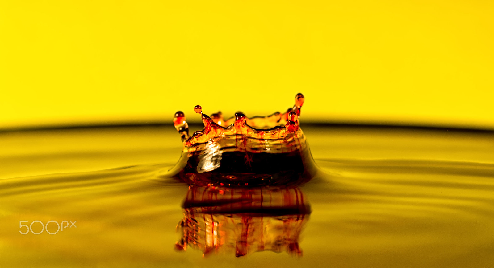 Nikon D7100 + Nikon AF Nikkor 50mm F1.8D sample photo. Water drops game photography