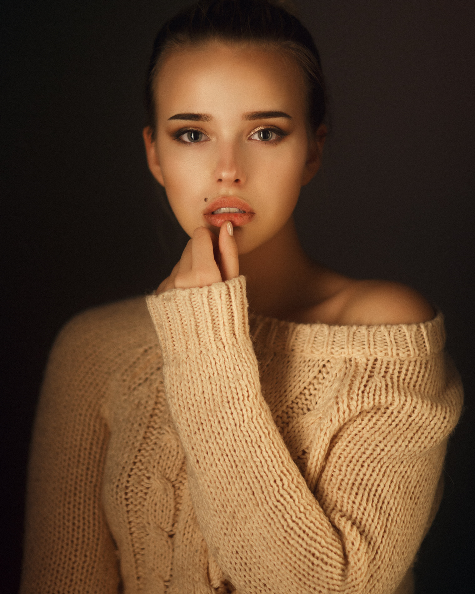 Canon EF 85mm F1.2L II USM sample photo. Любовь photography