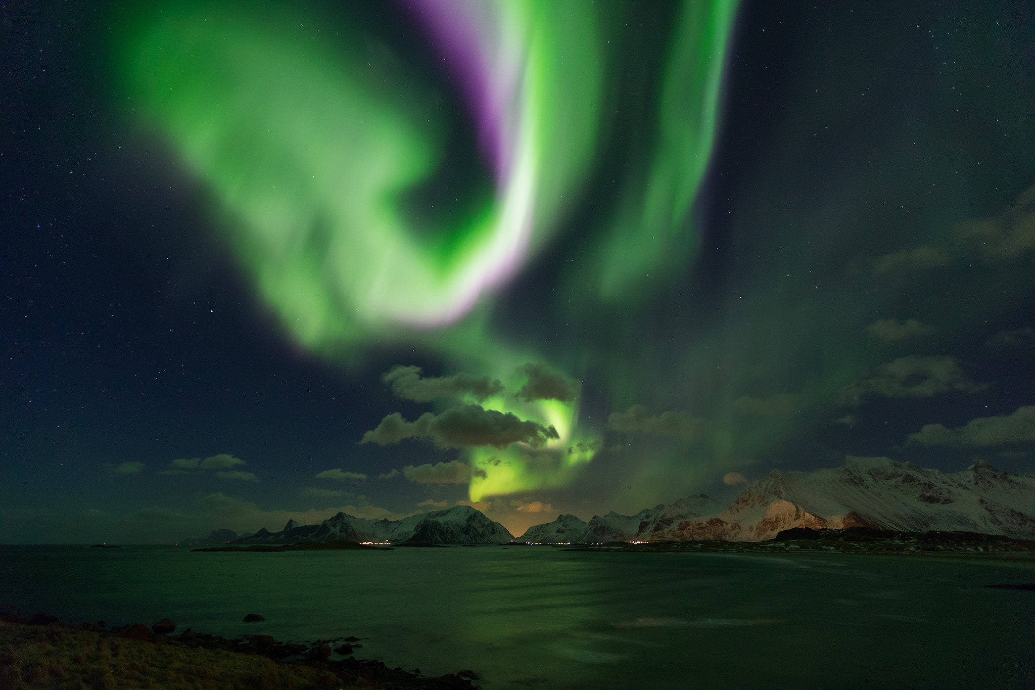 Canon EF 16-35mm F2.8L II USM sample photo. Rolling solar winds photography