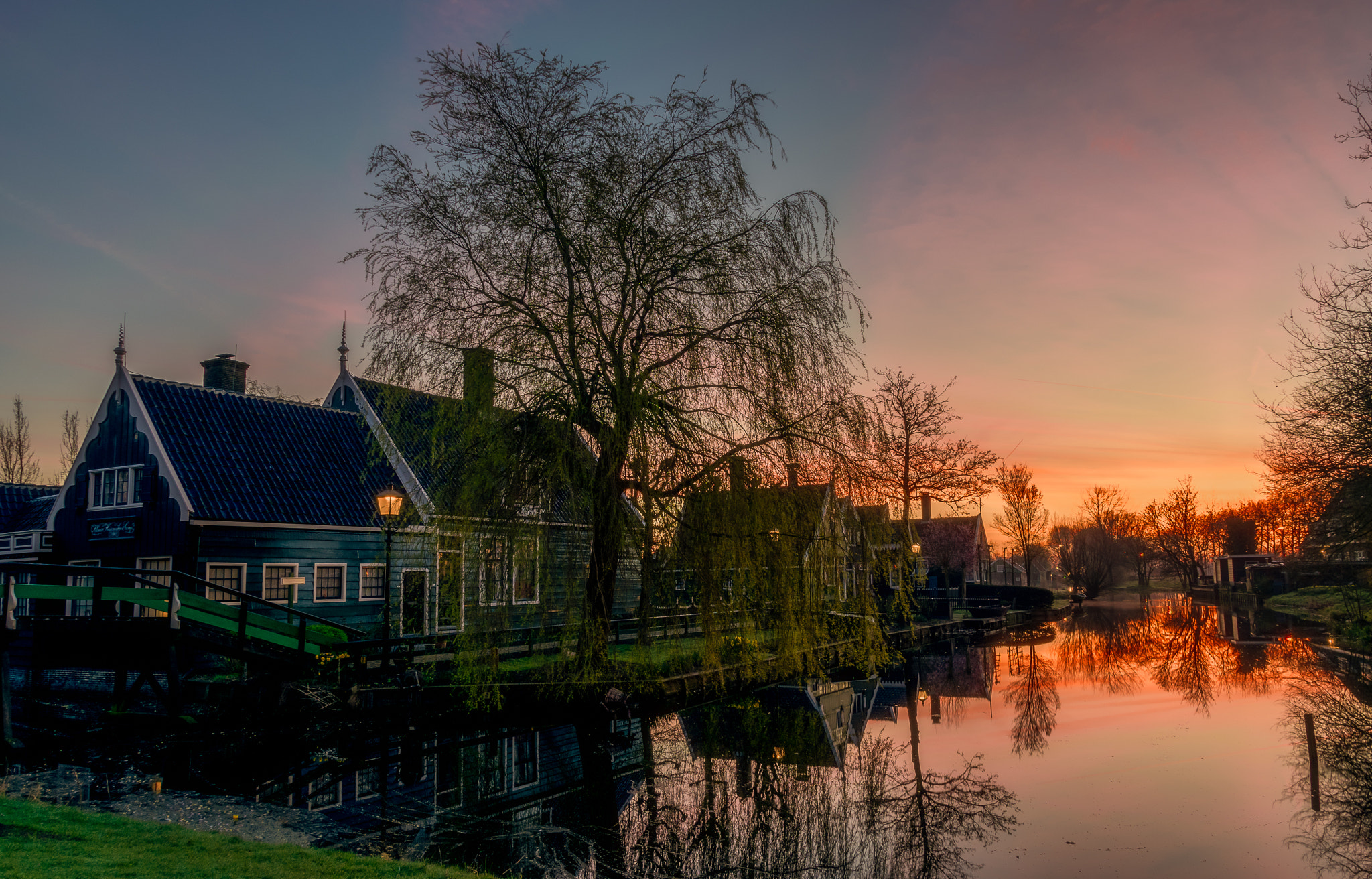 Nikon D5300 + Sigma 17-50mm F2.8 EX DC OS HSM sample photo. Another view of zaanse schans photography