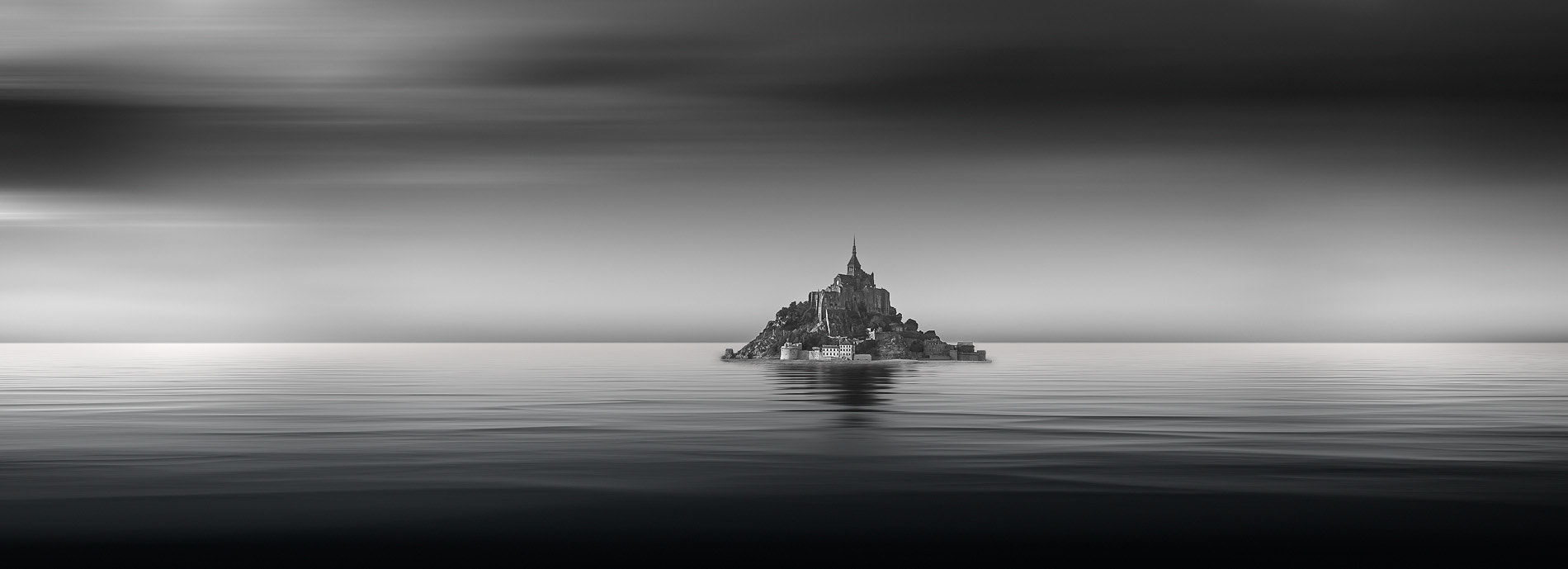 Sony a7R + Sony Vario-Tessar T* FE 16-35mm F4 ZA OSS sample photo. Mt saint michel photography