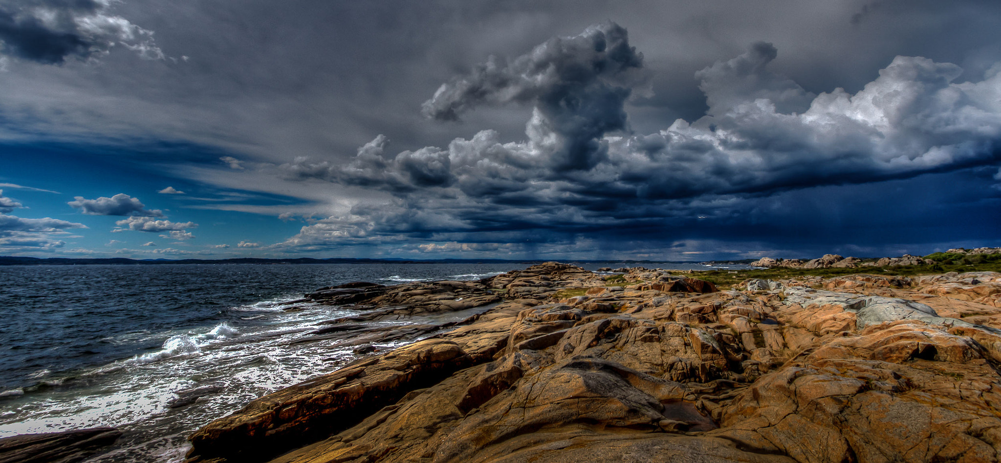 Canon EF-S 10-22mm F3.5-4.5 USM sample photo. A storm is coming photography