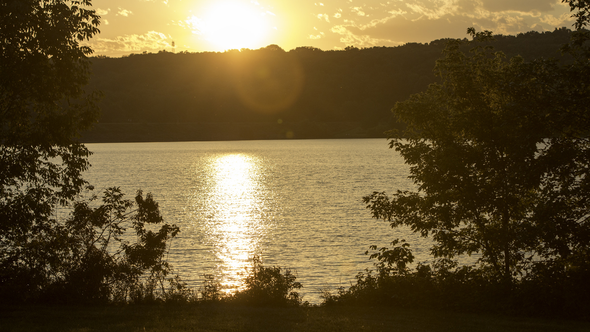 Sigma 70-200mm F2.8 EX DG OS HSM sample photo. Sunstorm photography