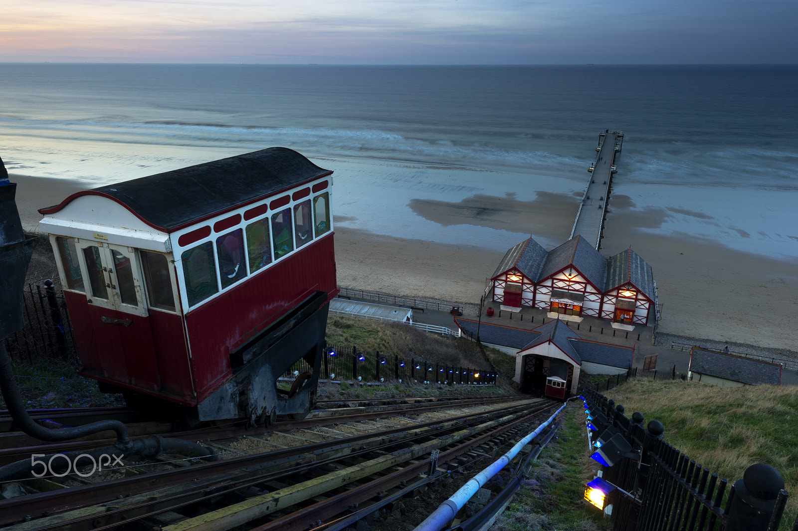 Nikon D3S + Nikon AF-S Nikkor 16-35mm F4G ED VR sample photo. A lift too the pier saltburn photography